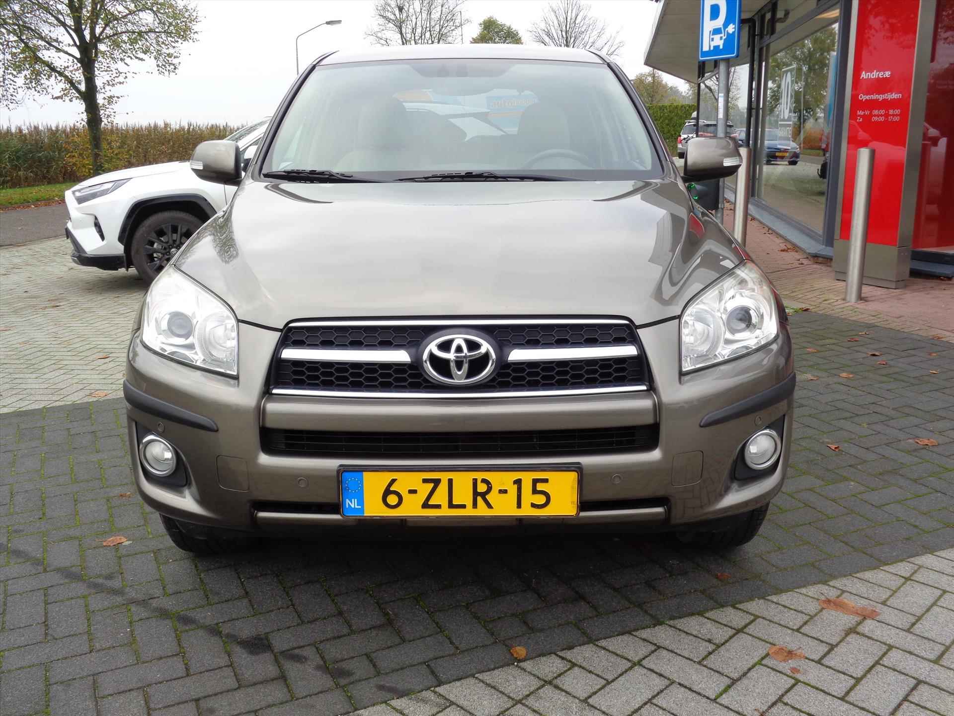 TOYOTA RAV4 2.0 VVT-i 4WD CVT | STOELVERWARMING | TREKHAAK | PARKEERSENSOREN | LEDER - 2/32