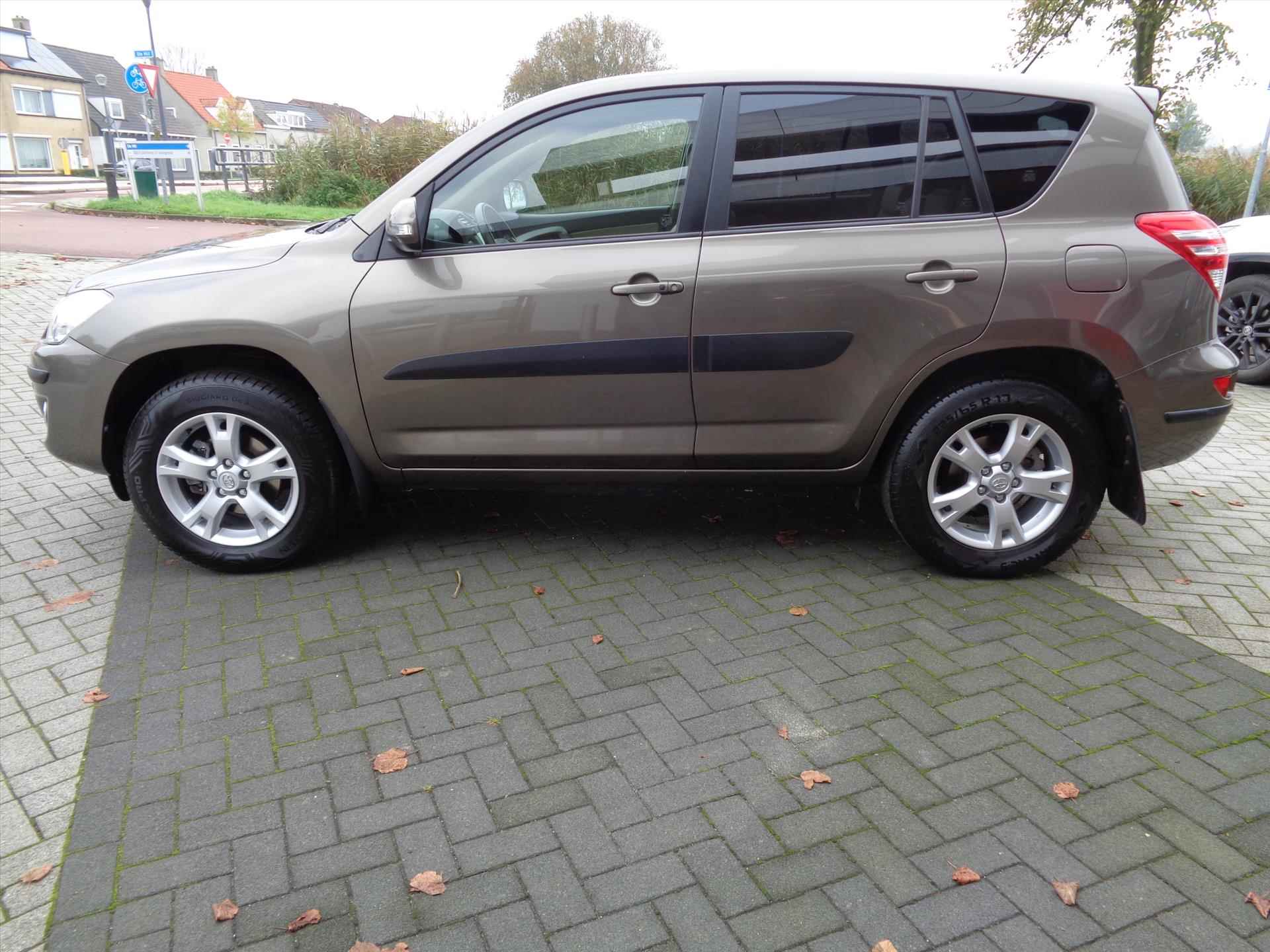 TOYOTA RAV4 2.0 VVT-i 4WD CVT | STOELVERWARMING | TREKHAAK | PARKEERSENSOREN | LEDER - 4/32