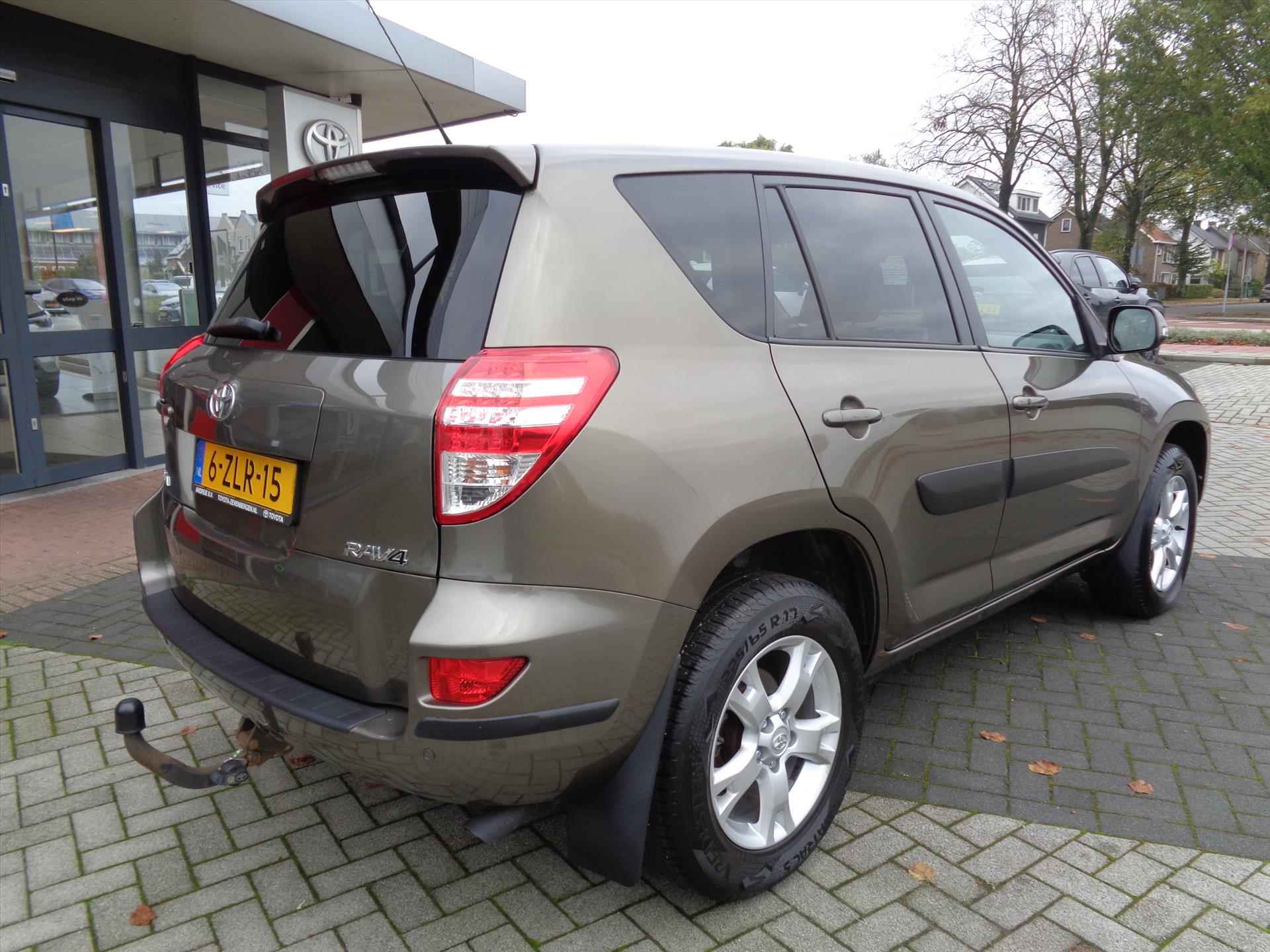 TOYOTA RAV4 2.0 VVT-i 4WD CVT | STOELVERWARMING | TREKHAAK | PARKEERSENSOREN | LEDER - 7/32