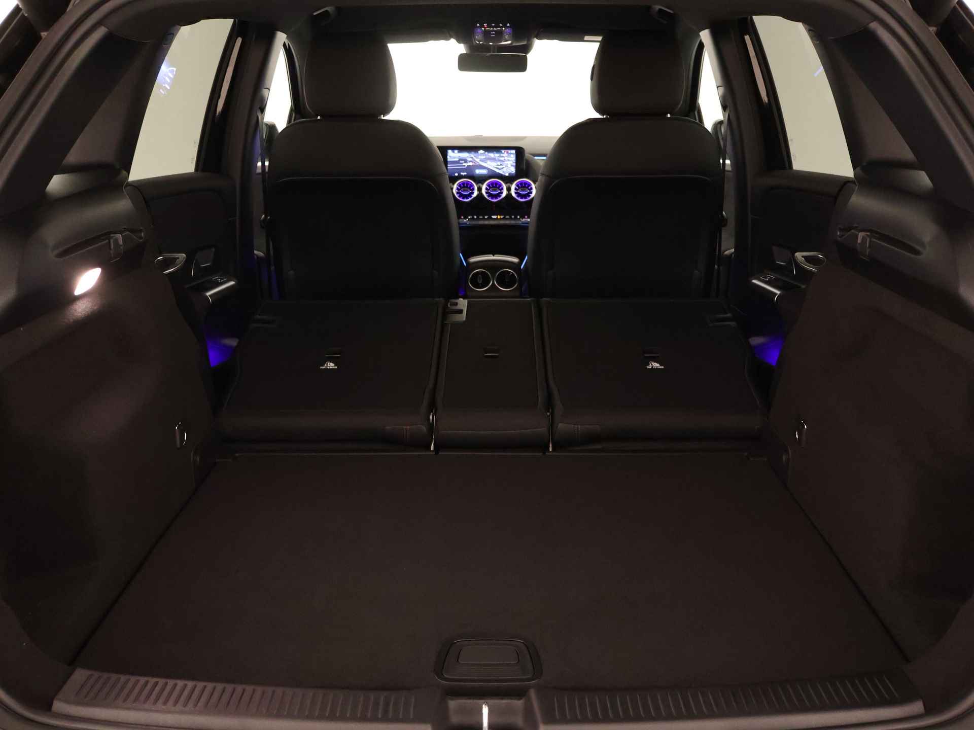 Mercedes-Benz B-Klasse 250 e Star Edition AMG Line | Dodehoekassistent | Keyless-Go comfortpakket | Parkeerpakket met achteruitrijcamera | USB-pakket plus | Sfeerverlichting | Verwarmde stoelen vooraan | EASY PACK achterklep | - 37/41