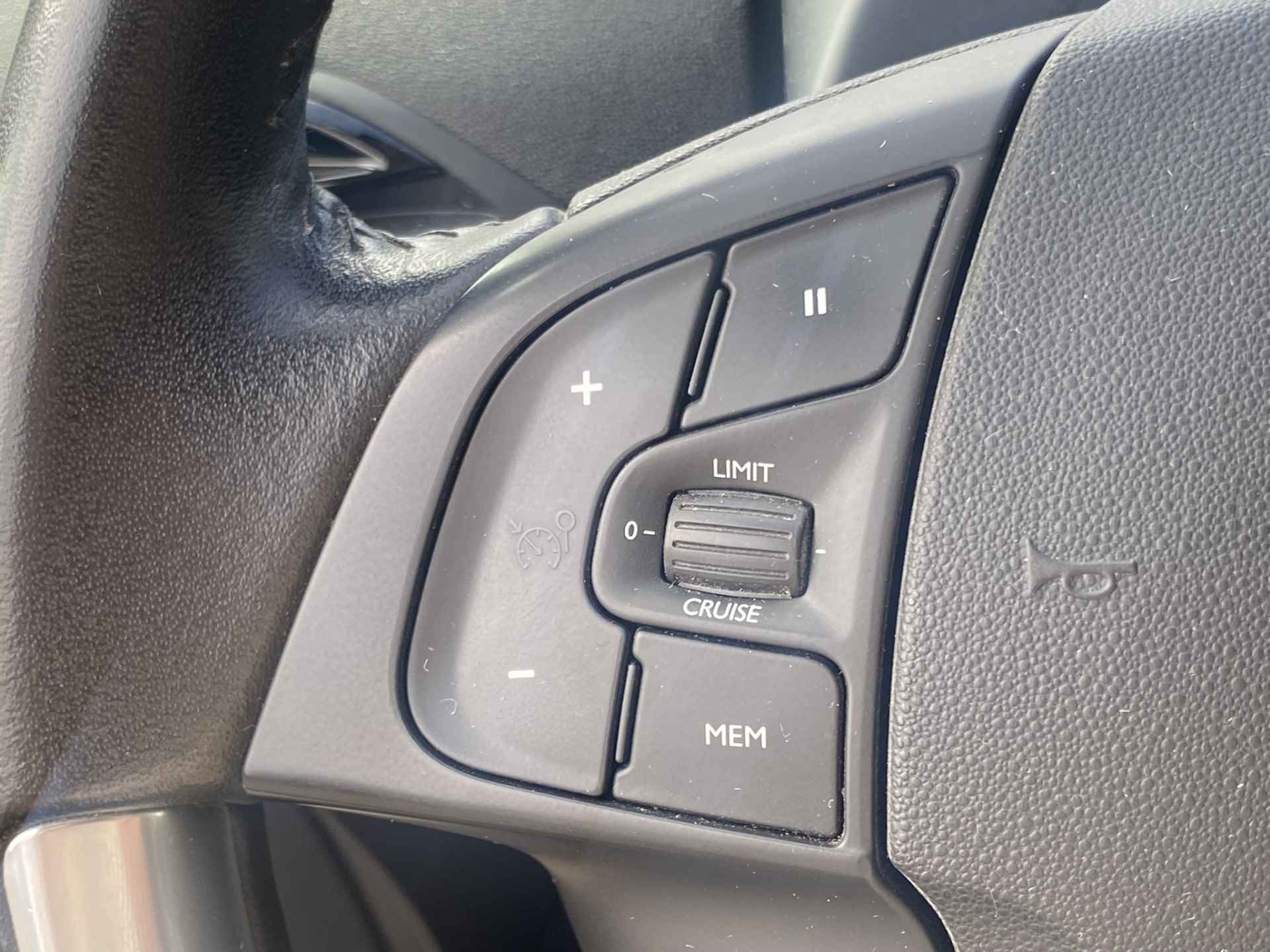 Citroën Grand C4 Picasso 1.2 PureTech Business | Navi | Bluetooth | Apple Carplay | Stoelverwarming | PDC | Keyless | Trekhaak - 21/74