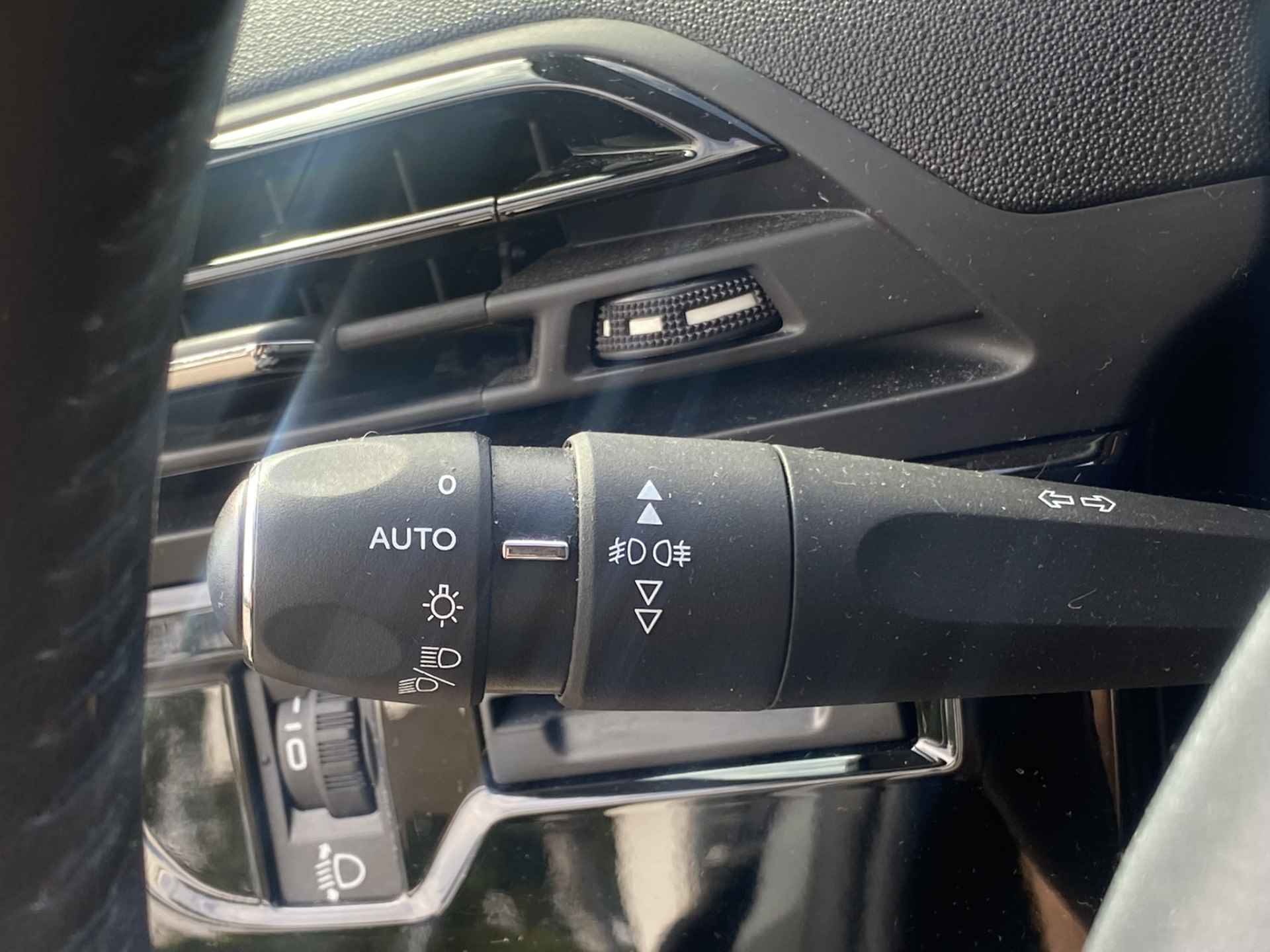 Citroën Grand C4 Picasso 1.2 PureTech Business | Navi | Bluetooth | Apple Carplay | Stoelverwarming | PDC | Keyless | Trekhaak - 23/74