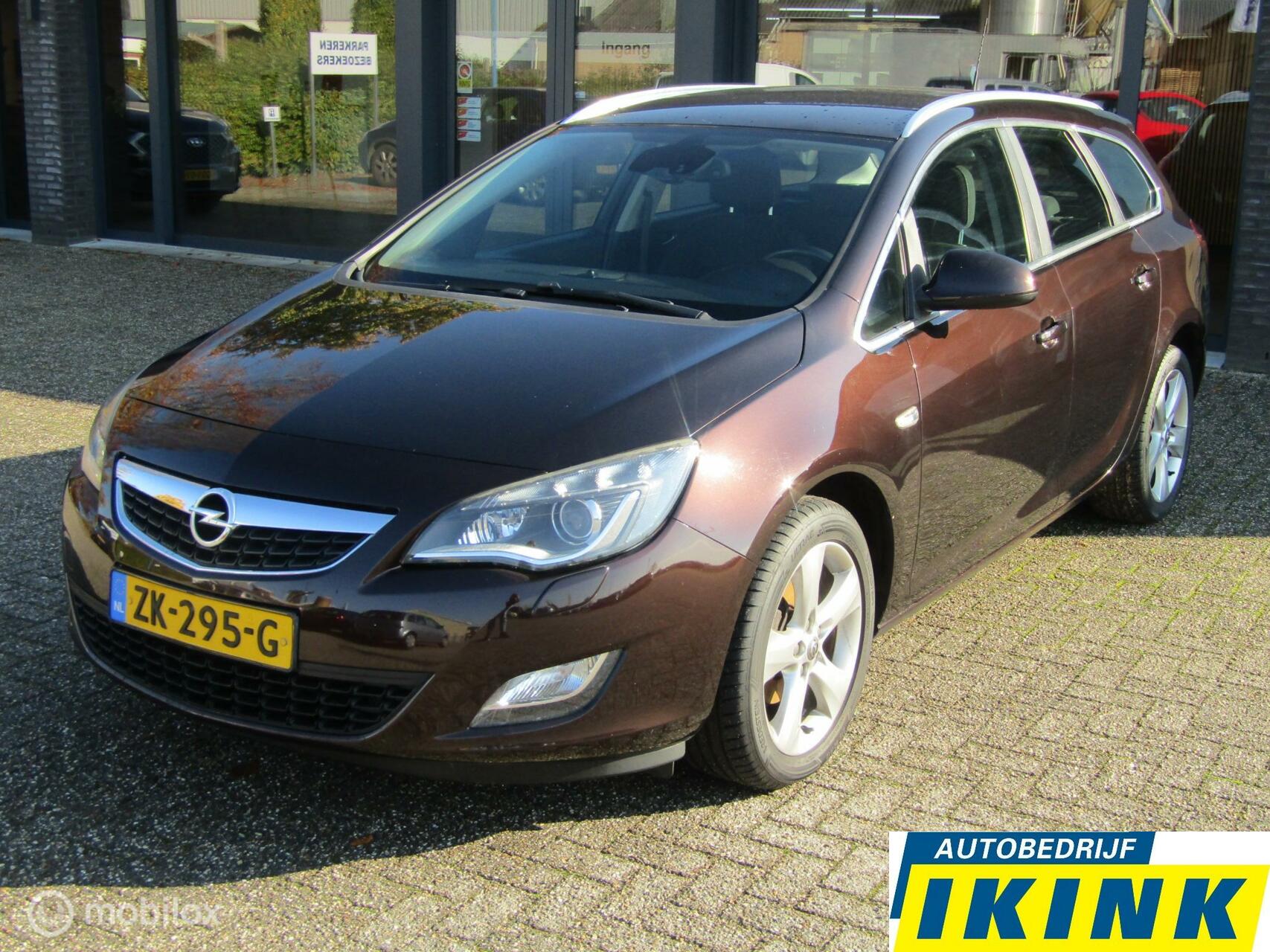 Opel Astra Sports Tourer 1.4 Turbo Selection | AGR-stoelen, Xenon