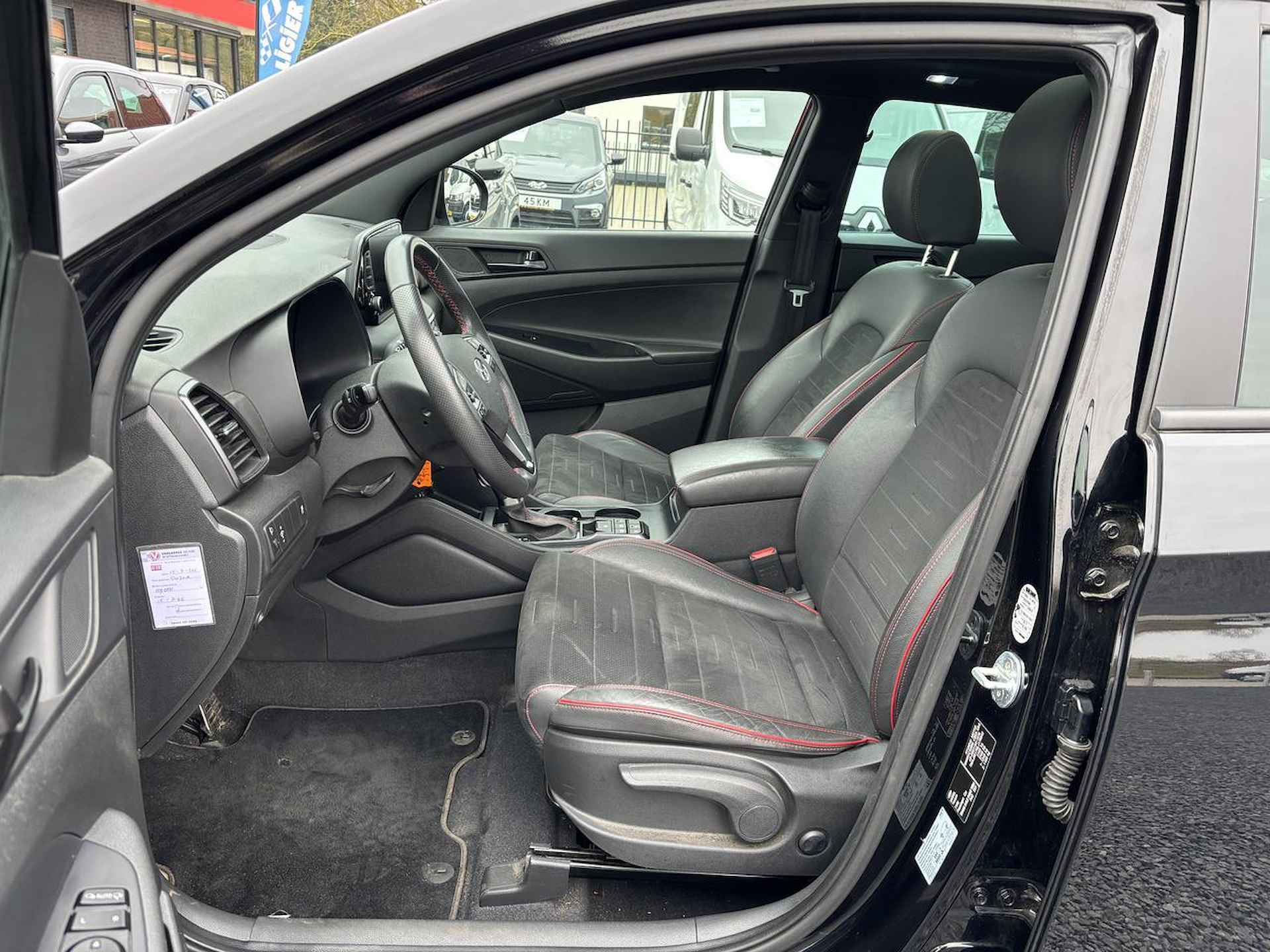 Hyundai Tucson 1.6 CRDI N-LINE PANORAMA AUTOMAAT - 13/26