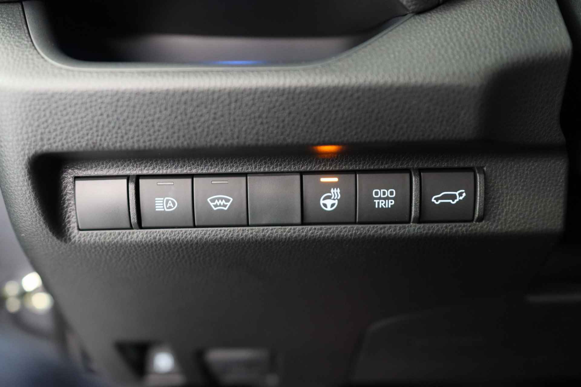 Toyota RAV4 2.5 Hybrid AWD Executive | Navi By App | Memory Zetels | Clima | Stoel/Stuur Verwarming | Keyless | Camera | BLIS | 18'' Lichtme - 23/38