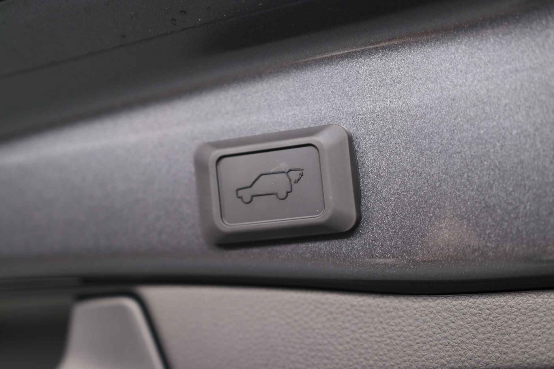 Toyota RAV4 2.5 Hybrid AWD Executive | Navi By App | Memory Zetels | Clima | Stoel/Stuur Verwarming | Keyless | Camera | BLIS | 18'' Lichtme - 25/38