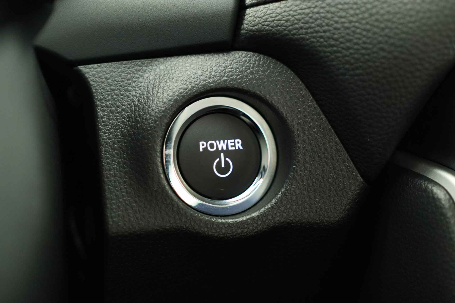 Toyota RAV4 2.5 Hybrid AWD Executive | Navi By App | Memory Zetels | Clima | Stoel/Stuur Verwarming | Keyless | Camera | BLIS | 18'' Lichtme - 26/38