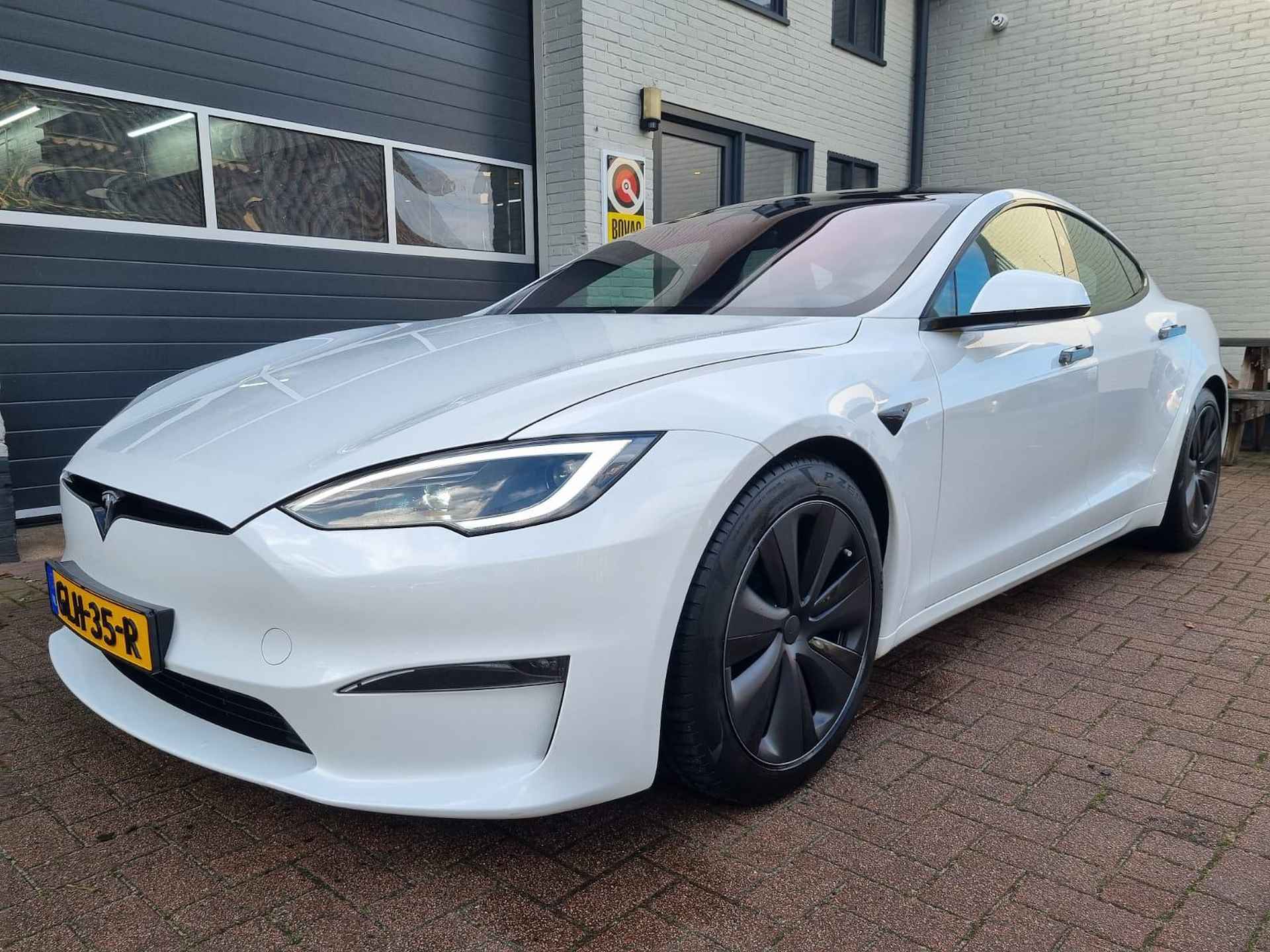 Tesla Model S Long Range / Auto Pilot 4.0 - 17/19