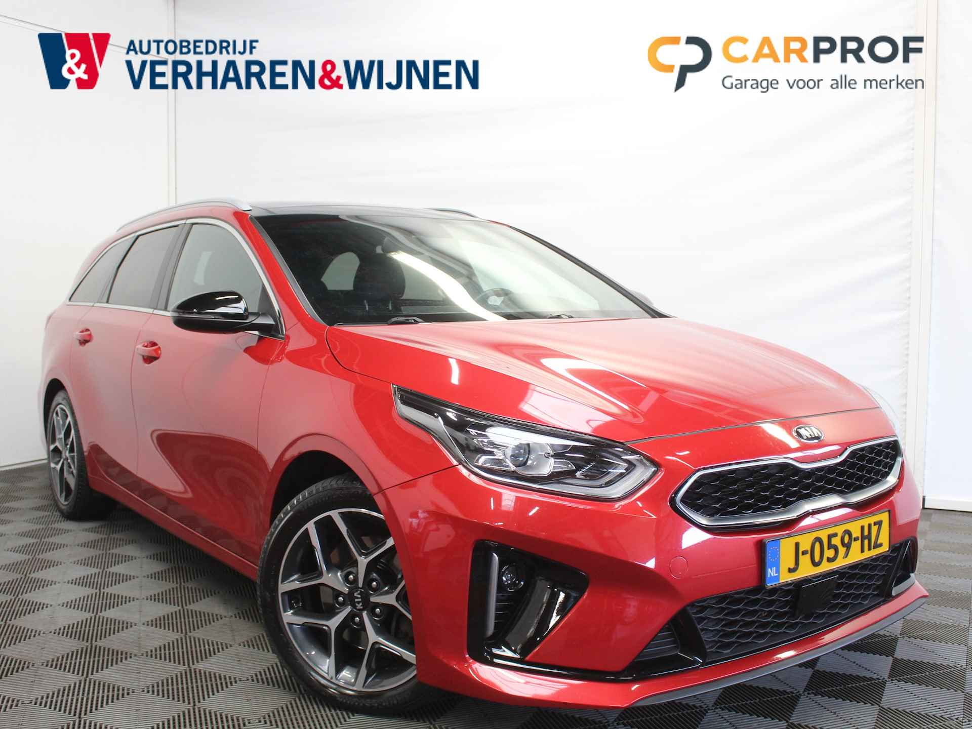 Kia Ceed Sportswagon 1.0 T-GDi GT-Line | NAVIGATIE | PANODAK | CARPLAY | LED | VERW.VSTOELEN | TREKHAAK AFNB