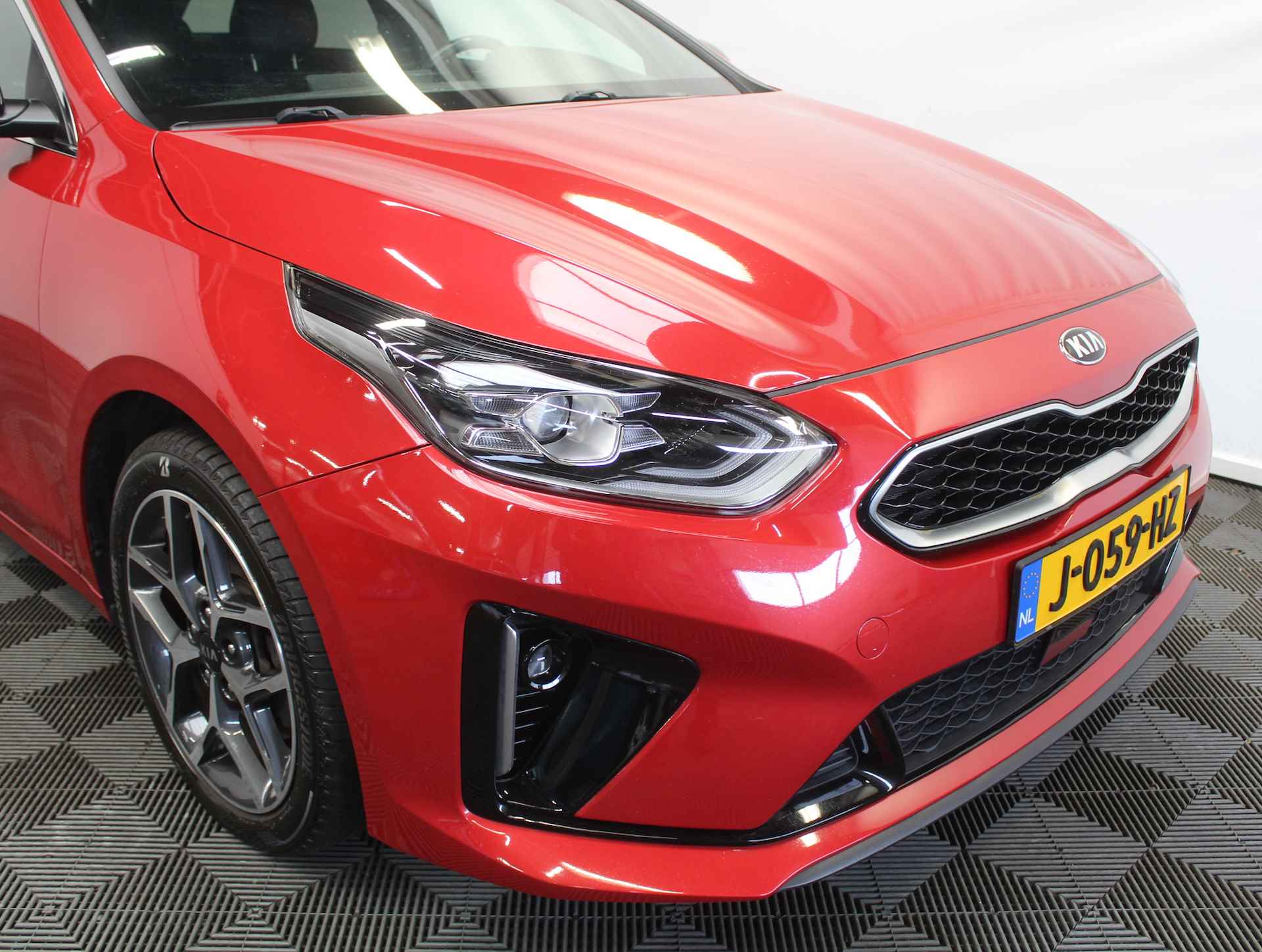 Kia Ceed Sportswagon 1.0 T-GDi GT-Line | NAVIGATIE | PANODAK | CARPLAY | LED | VERW.VSTOELEN | TREKHAAK AFNB - 17/51