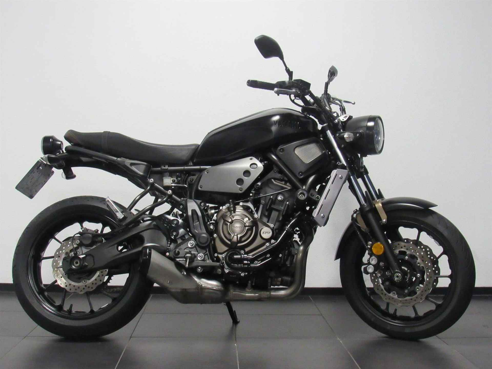 Yamaha XSR 700 ABS - 2018 - 1/14