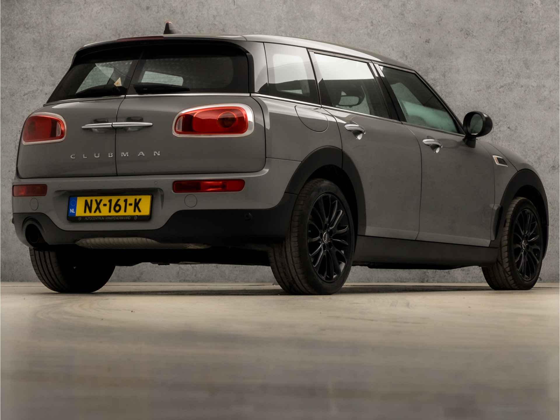 MINI Clubman 1.5 Sport (NAVIGATIE, CRUISE, PARKEERSENSOREN, NIEUWE APK, SPORTSTOELEN, LM VELGEN, NIEUWE APK, NIEUWSTAAT) - 5/31