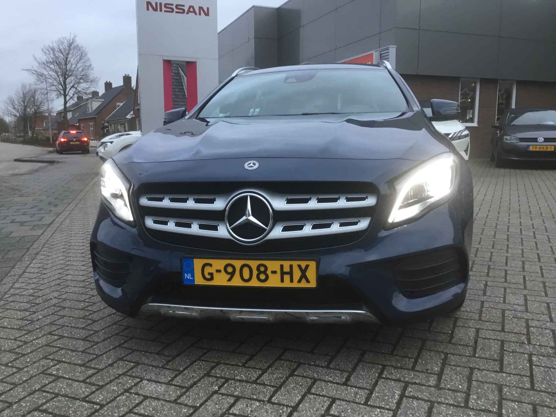 Mercedes-Benz GLA 180 Business Solution AMG Automaat - 23/31