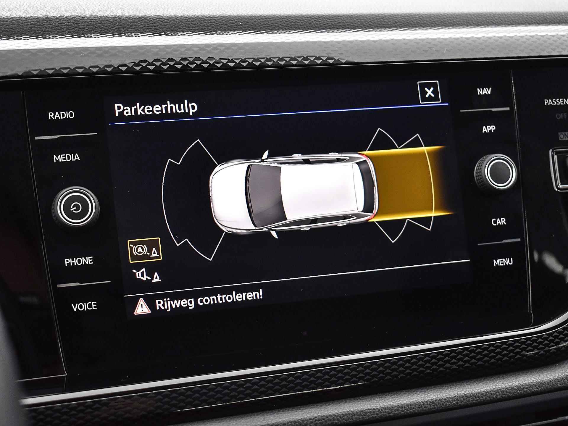 Volkswagen Polo 1.0 Tsi 95pk Life Business | Stoelverwarming | ACC | App-Connect | Navigatie | P-Sensoren | Climatronic | Virtual Cockpit | 15'' Inch | Garantie t/m 12-06-2027 of 100.000km - 24/32