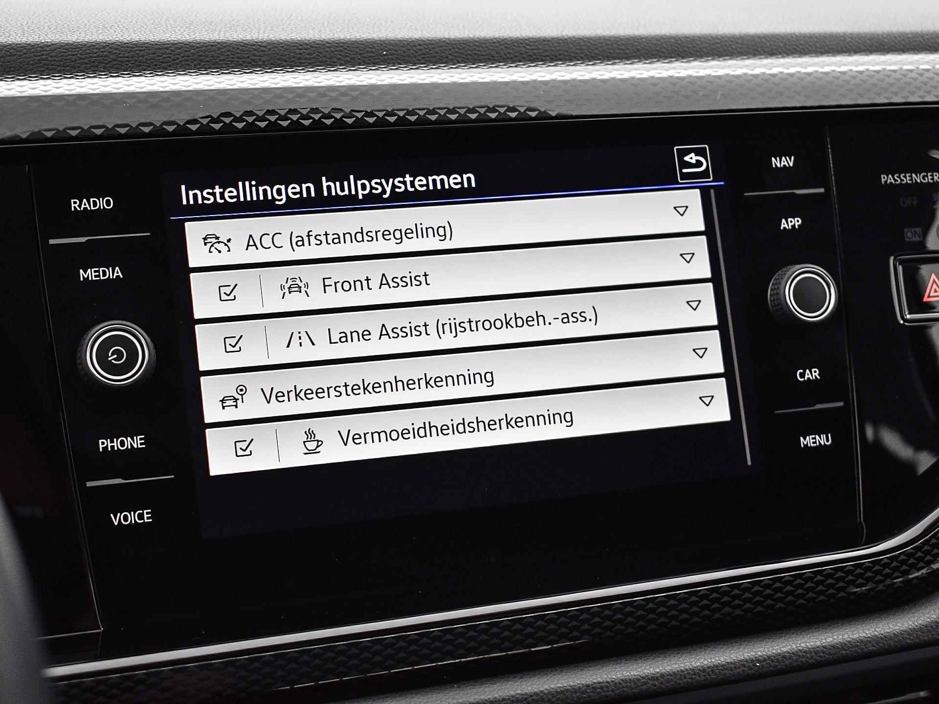 Volkswagen Polo 1.0 Tsi 95pk Life Business | Stoelverwarming | ACC | App-Connect | Navigatie | P-Sensoren | Climatronic | Virtual Cockpit | 15'' Inch | Garantie t/m 12-06-2027 of 100.000km - 26/32