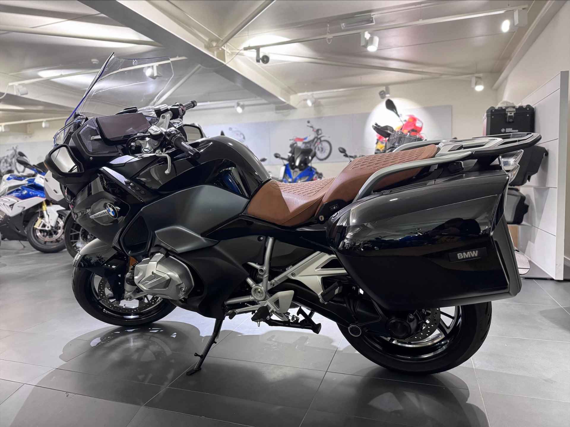 BMW R 1250 RT Triple Black - 2/13