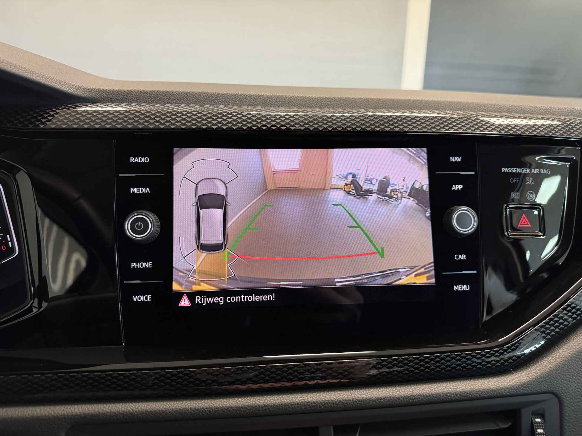 Volkswagen Taigo 1.0 TSI Camera/Carplay/Parkeersensoren - 22/26