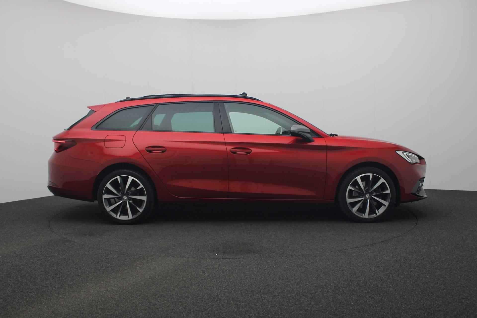 SEAT Leon Sportstourer 1.4 TSI 204PK DSG eHybrid PHEV FR | Pano | Leder/alcantara | Geheugenstoel | Adaptief onderstel | Camera | Navi | Stuur-stoelverwarming | Keyless | ACC - 20/39