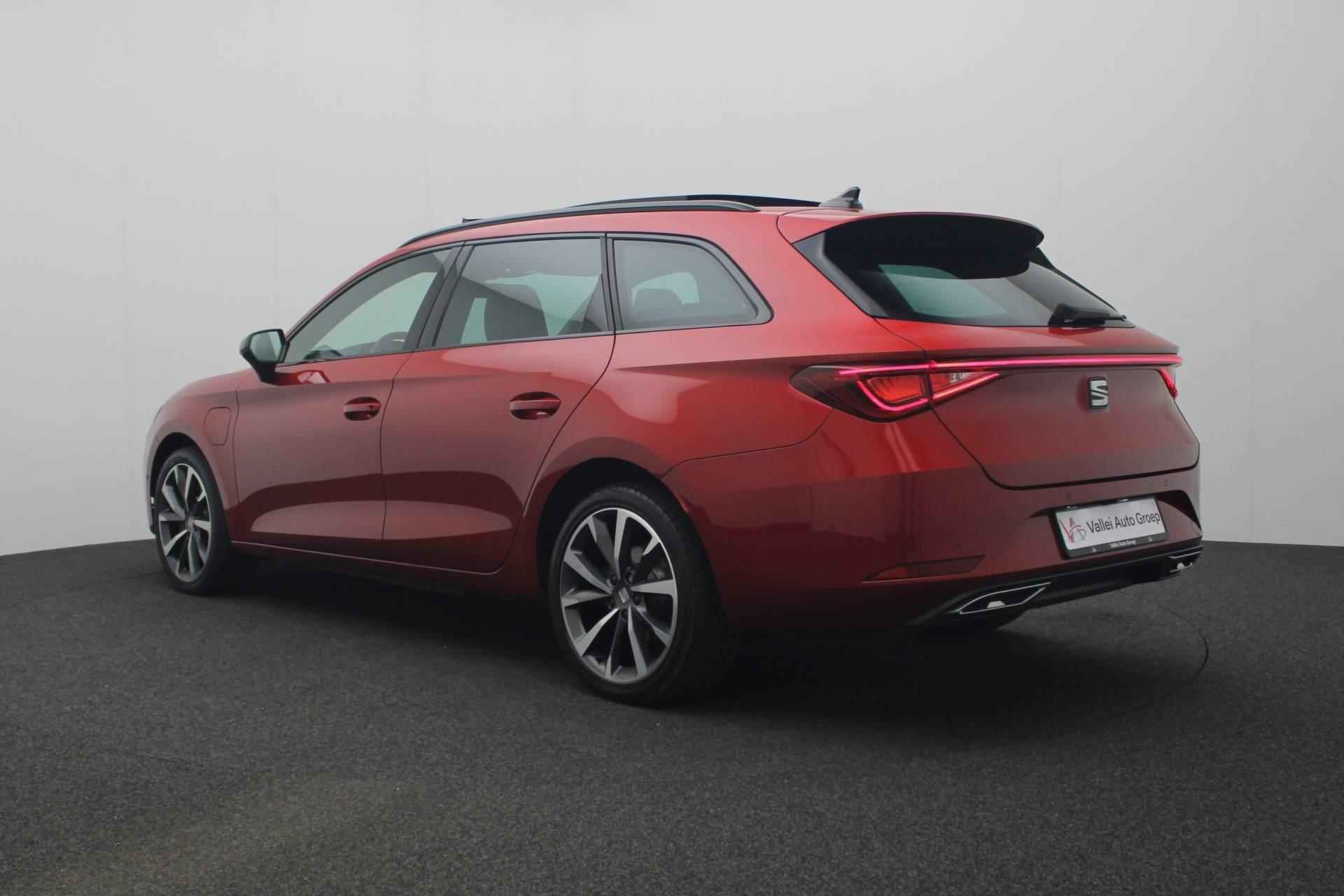 SEAT Leon Sportstourer 1.4 TSI 204PK DSG eHybrid PHEV FR | Pano | Leder/alcantara | Geheugenstoel | Adaptief onderstel | Camera | Navi | Stuur-stoelverwarming | Keyless | ACC - 33/39