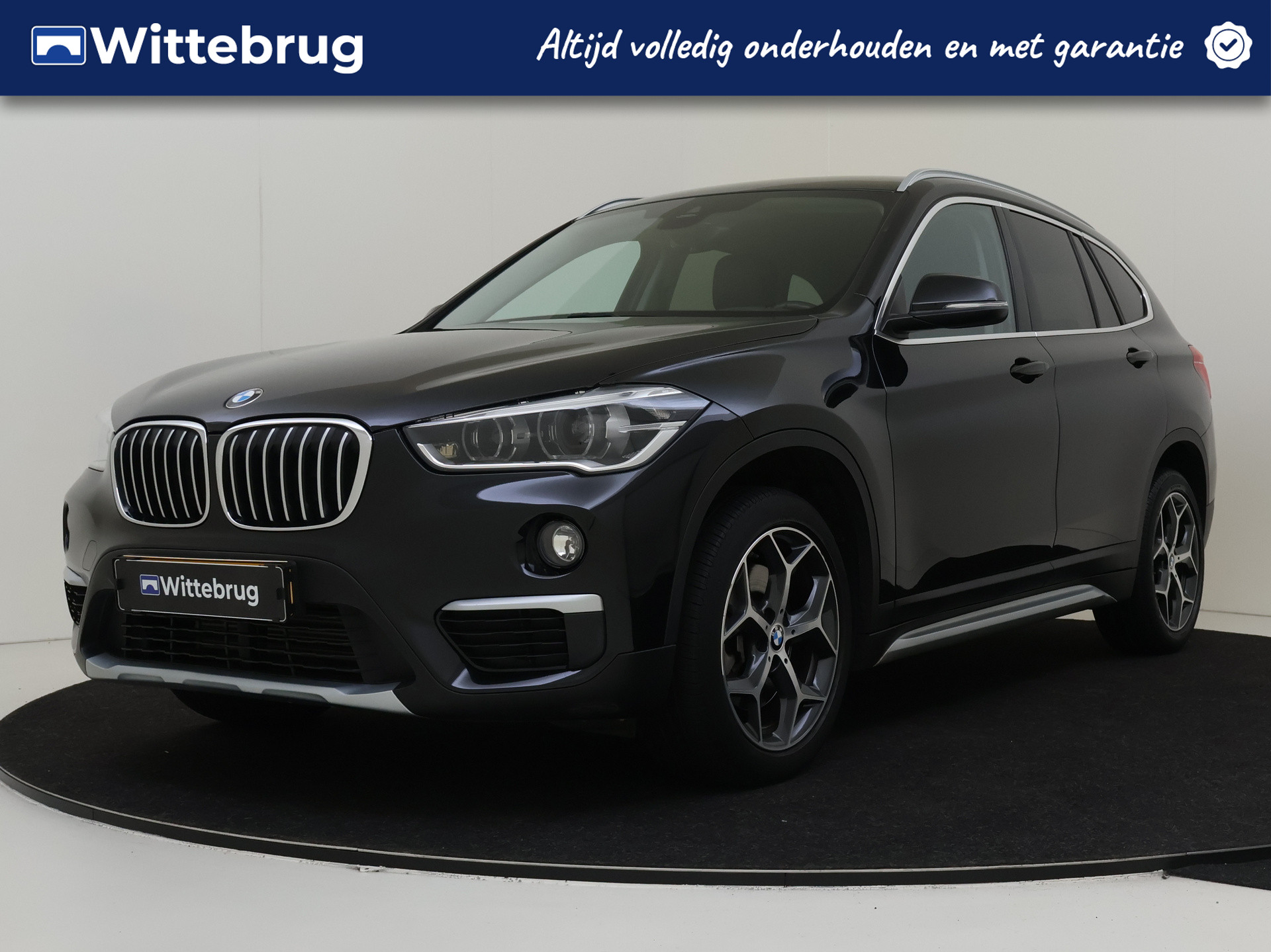 BMW X1 sDrive20i Centennial High Executive | Navigatie | Lederen Bekleding