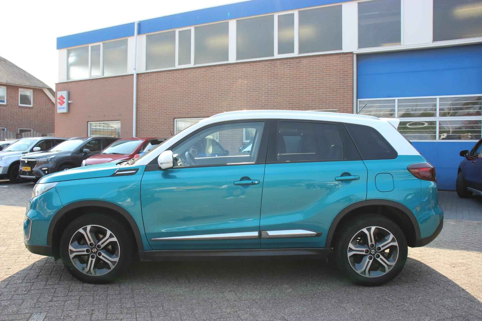 Suzuki Vitara 1.6 High Executive OPENDAK/NAVI/CLIMA/CRUISE - 4/30