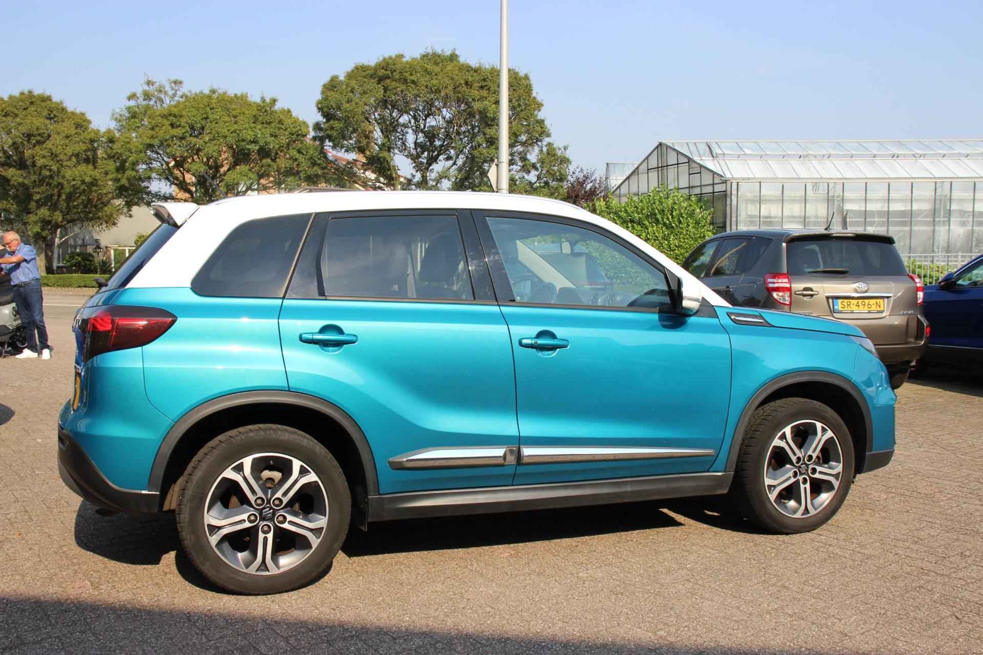 Suzuki Vitara 1.6 High Executive OPENDAK/NAVI/CLIMA/CRUISE - 5/30