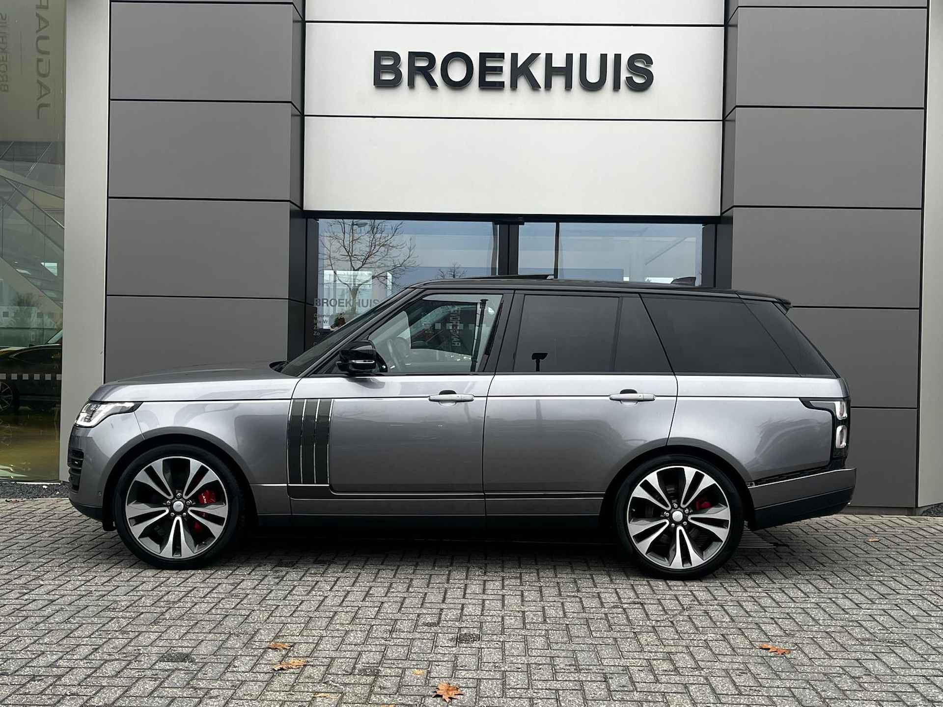 Land Rover Range Rover P565 SVAutobiography Dynamic | Executive Rear Seats+Entertainment | 22 Inch | Carbon | FULL OPTIONS - 2/13