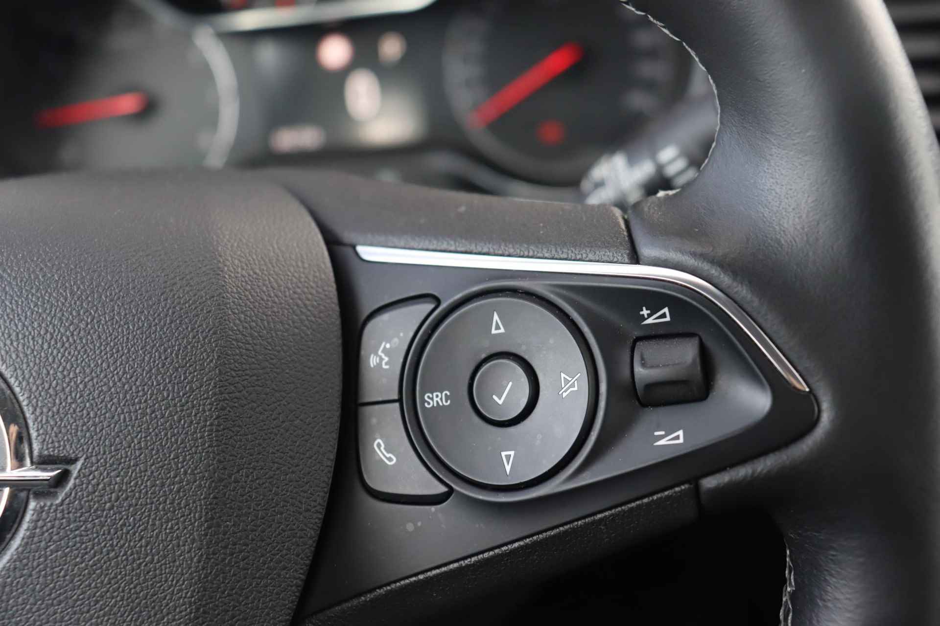Opel Grandland X 1.2T Innovation * Automaat * LED Koplampen * Stoelverwarming * Grip-Control - 18/48