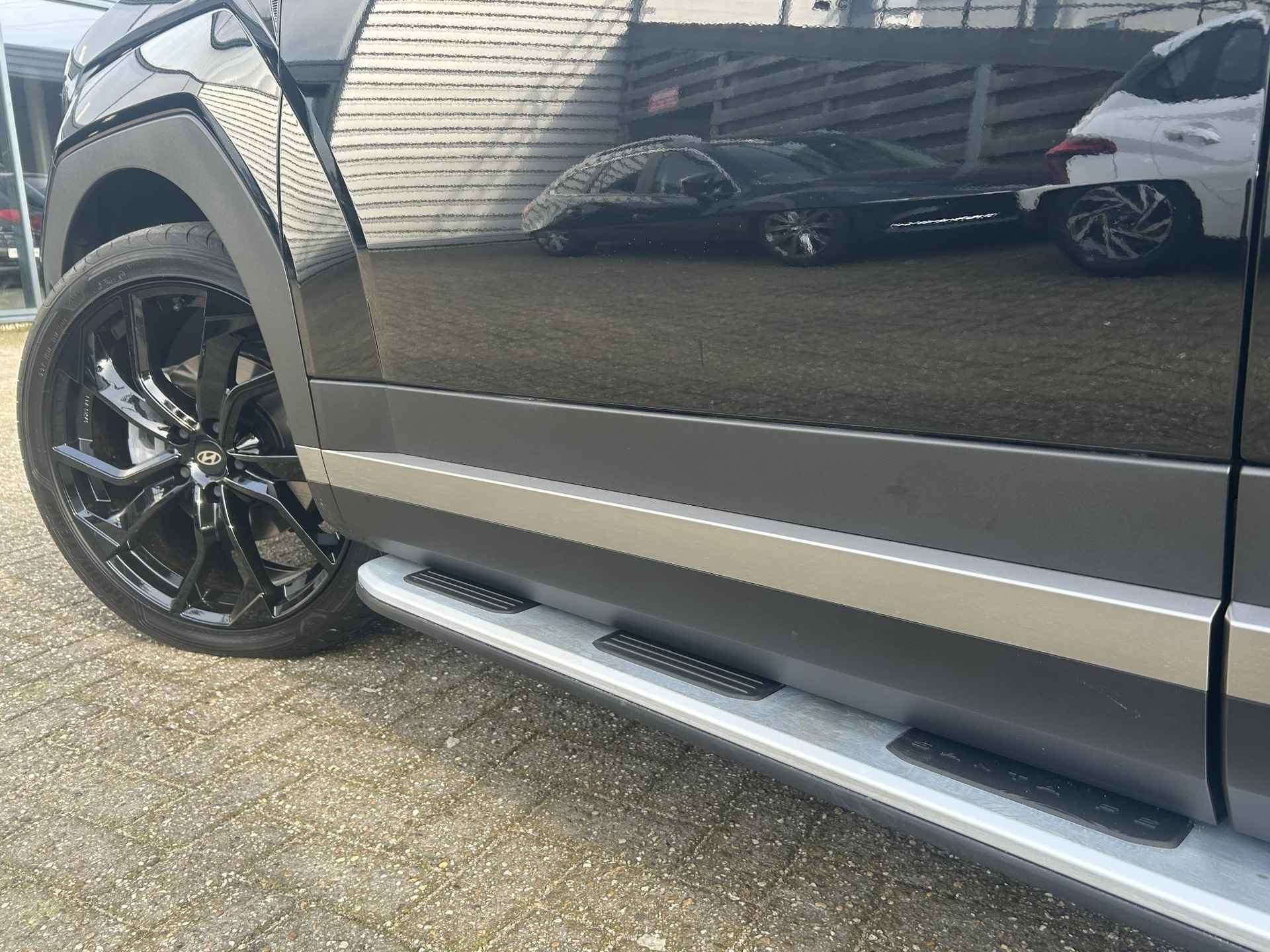 Hyundai Santa Fe 1.6 T-GDI PHEV Premium Plus 4WD 7p. | Demo Voordeel € 11000,- ! | Black Edition | 21" velgen | Trekhaak afneembaar | Treeplanken | ETC - 33/35