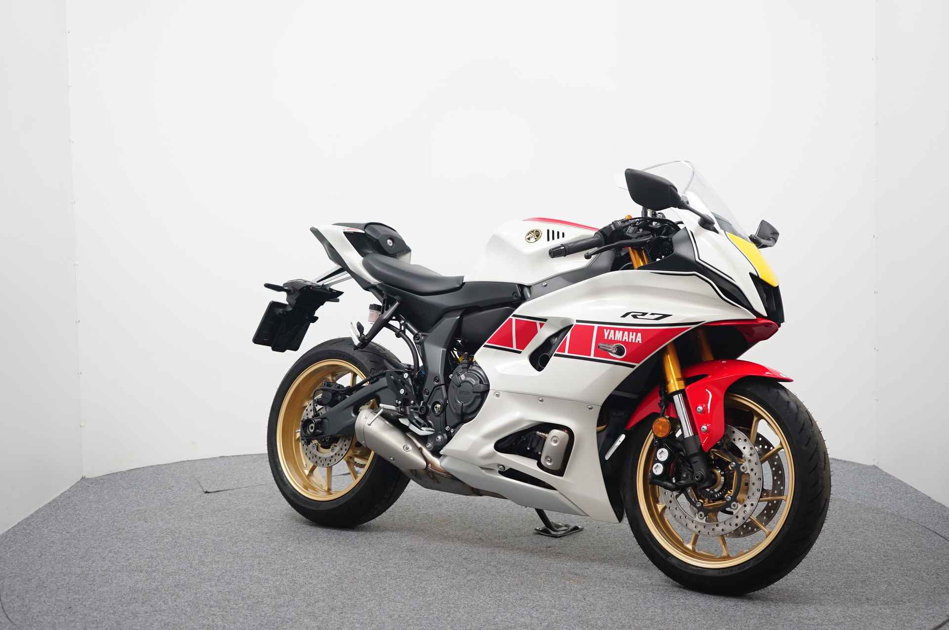 Yamaha YZF-R7 GP 60TH ANNIVERSARY - 2/12