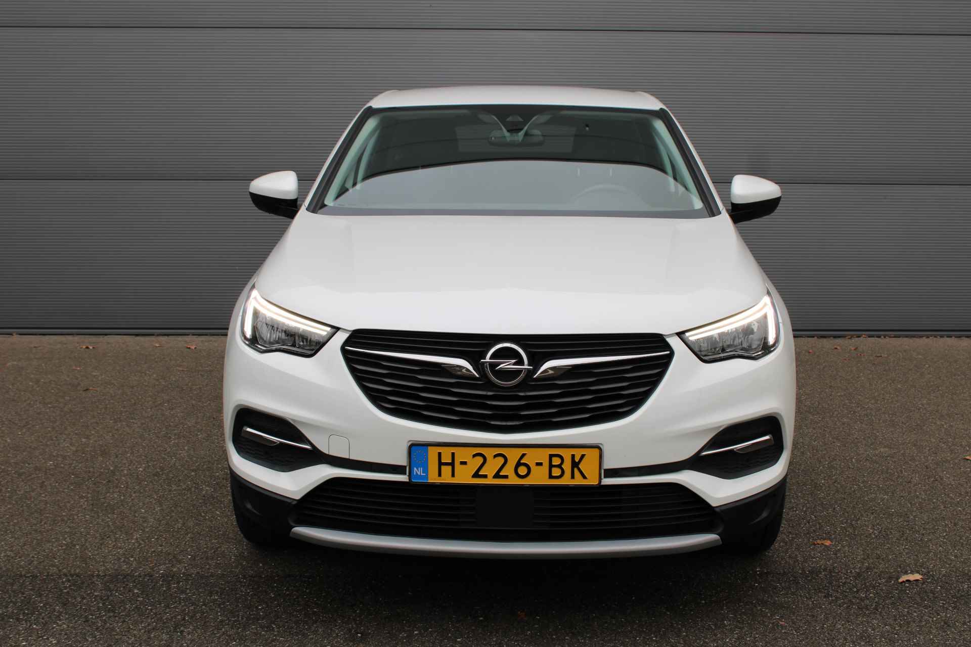 Opel Grandland X 1.2 Turbo Business Executive NAVI | CLIMA | PDC | TREKHAAK | ELEK. ACHTERKLEP | - 2/31