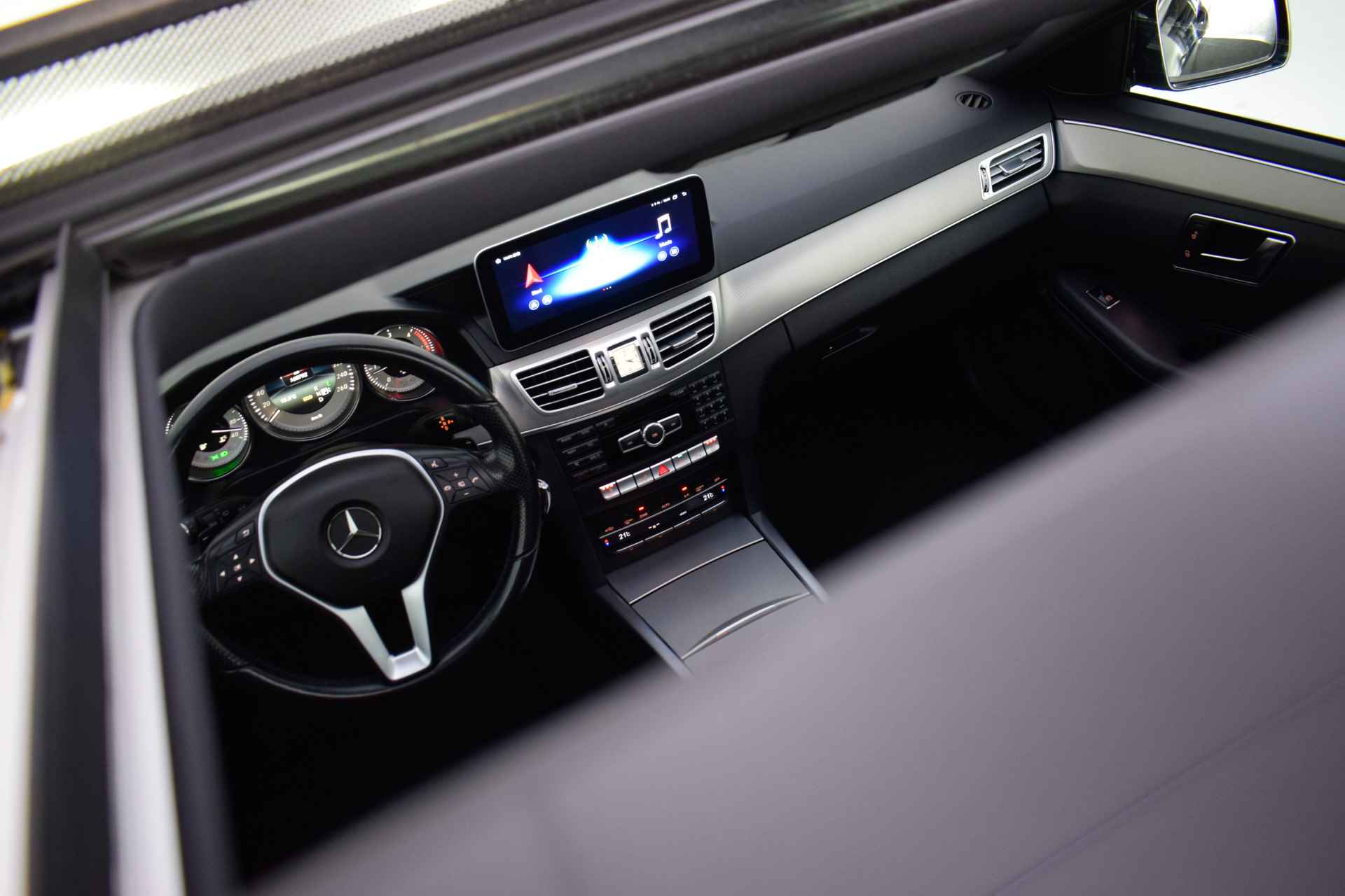 Mercedes-Benz E-Klasse Estate 200CDI Aut. AVANTGARDE Ambition PANO/LED/NAVI/CARPLAY/CAMERA/STOELVERW./HALF LEDER/PDC V+A/LMV - 20/28