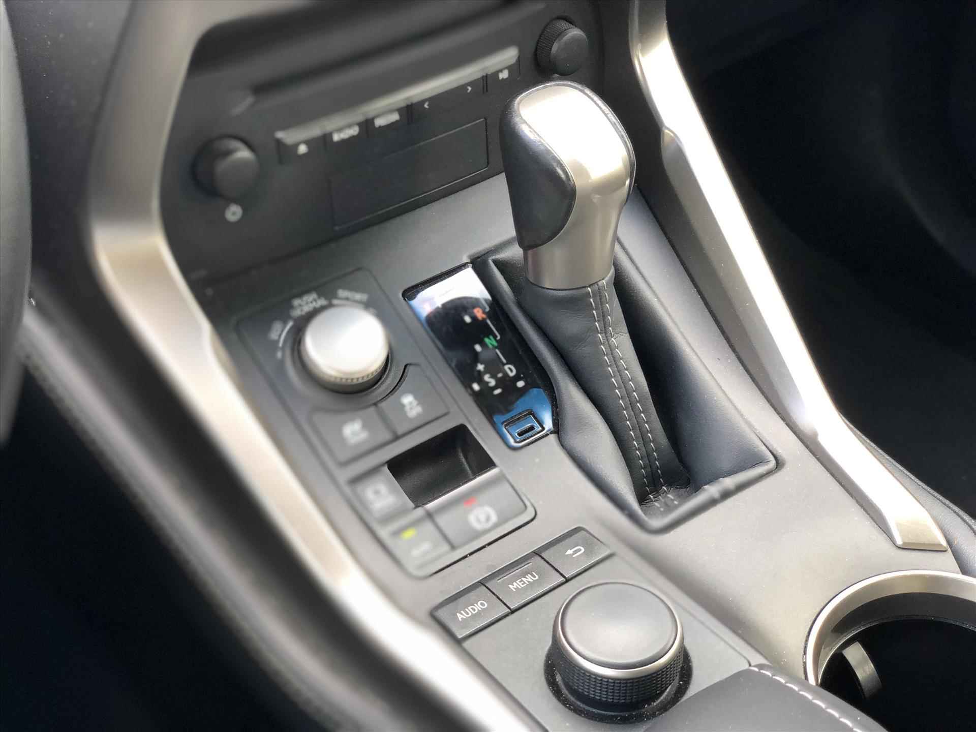 Lexus Nx 300h AWD 25th Edition | Trekhaak, Leer, Navigatie, Stoelverwarming, Parkeersensoren, Adaptive cruise control, 1500KG Trekgewicht - 34/39