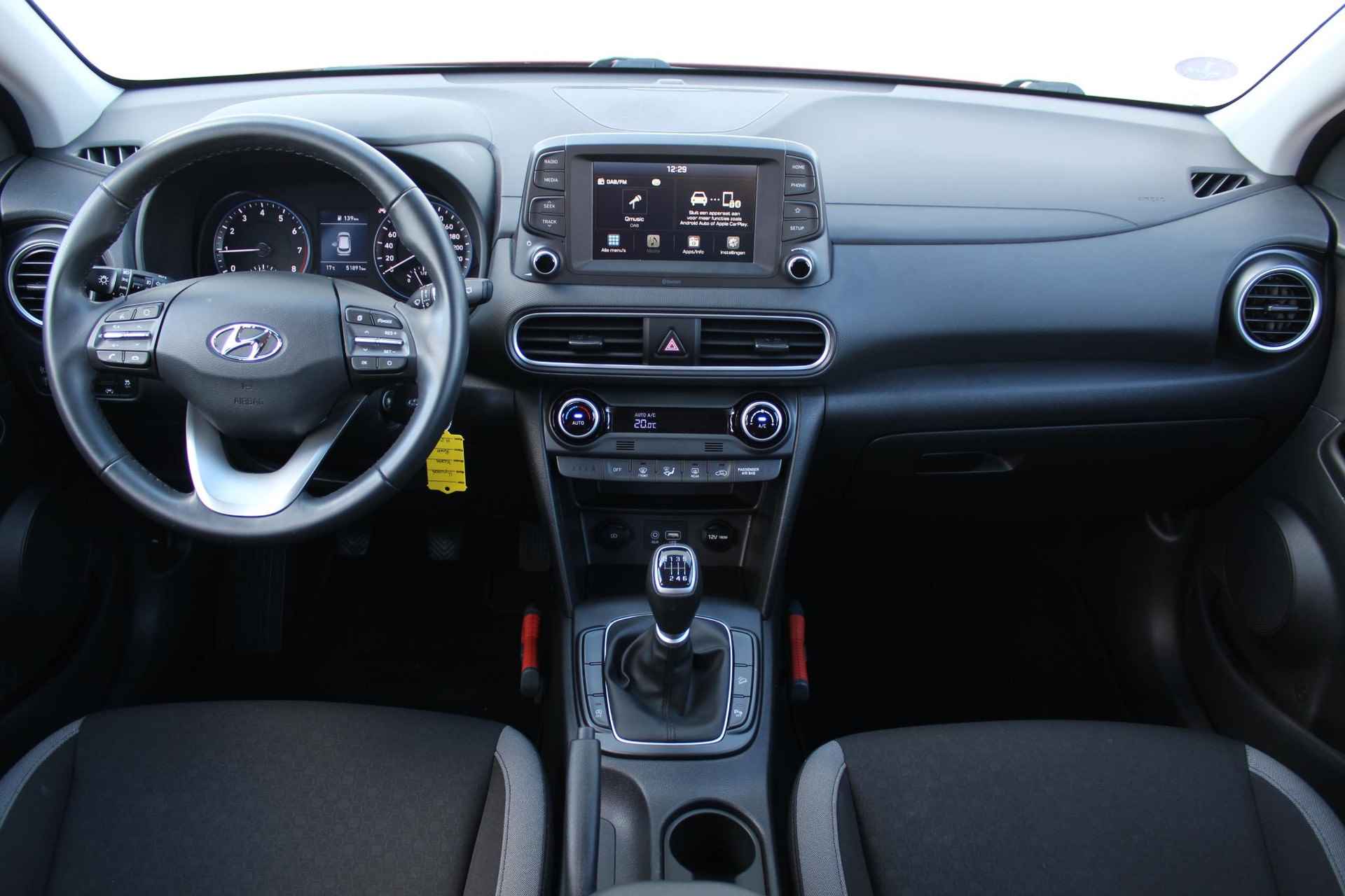 Hyundai Kona 1.0 T-GDI Comfort / Trekhaak (1200 KG) / Climate Control / Cruise Control / Apple Carplay/Android Auto / Achteruitrijcamera / - 2/40