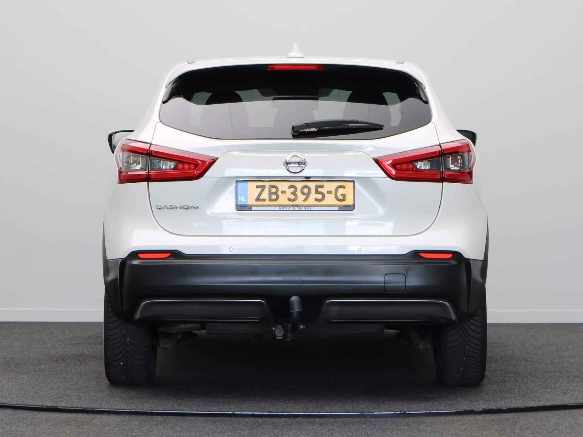 Nissan Qashqai 1.2 N-Connecta | Trekhaak! | Elektrisch Verstelbare Bestuurdersdeur | 360 Graden Camera | Stoel en Voorruit Verwarming | - 7/51