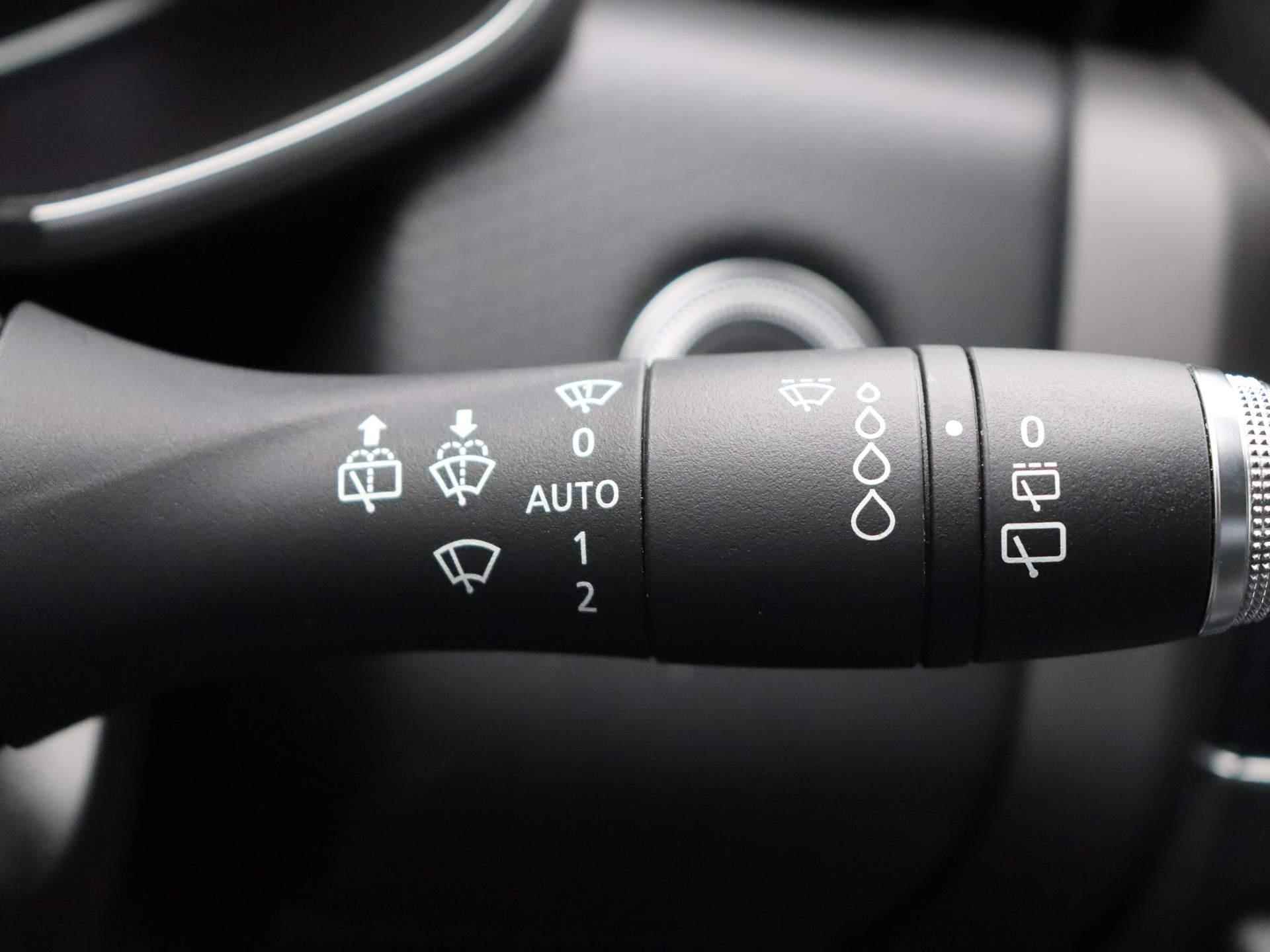 Renault Clio TCe 100pk Intens | Groot Scherm Navi | Achteruitrijcamera | 17" LMV | Privacy Glass | - 30/47