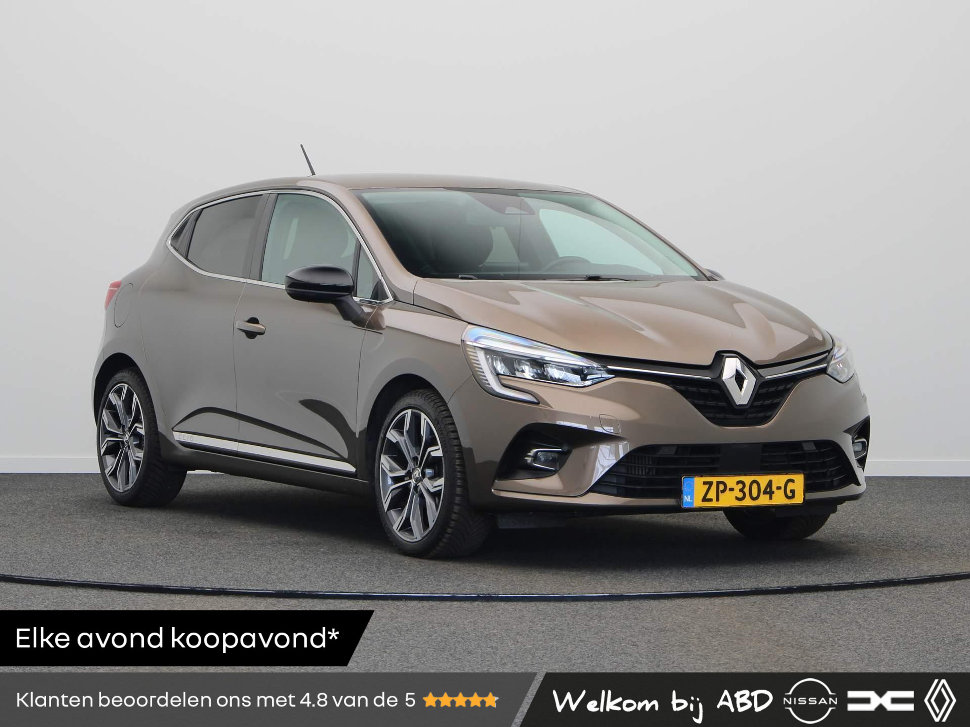 Renault Clio TCe 100pk Intens | Groot Scherm Navi | Achteruitrijcamera | 17" LMV | Privacy Glass | bij viaBOVAG.nl