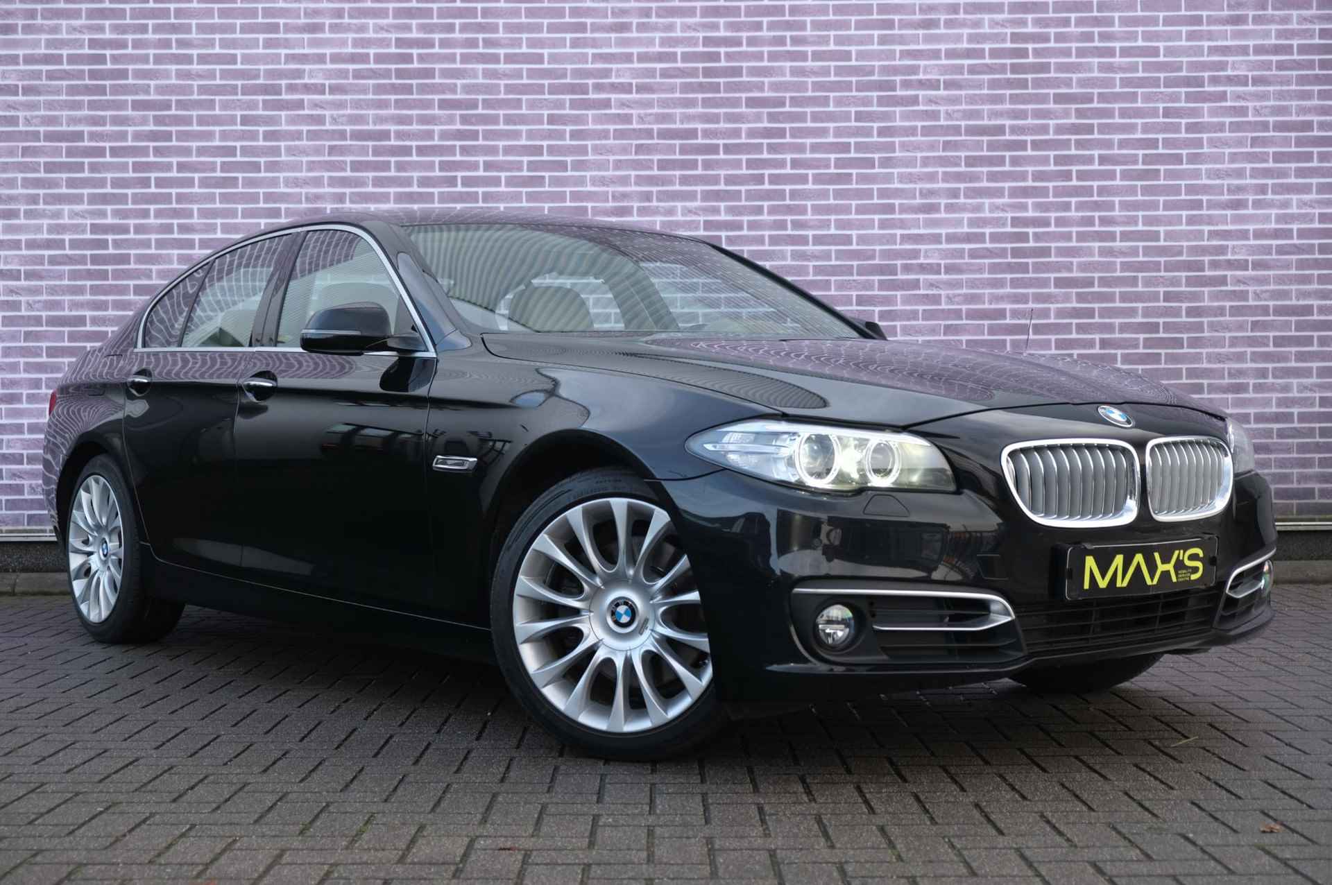 BMW 5-serie 530d High Executive | Sportstuur |  Stoelverwarming | Dealer Onderhouden | Leer | Navigatie | Cruise Control | Parkeersensor Voor en Achter - 14/37