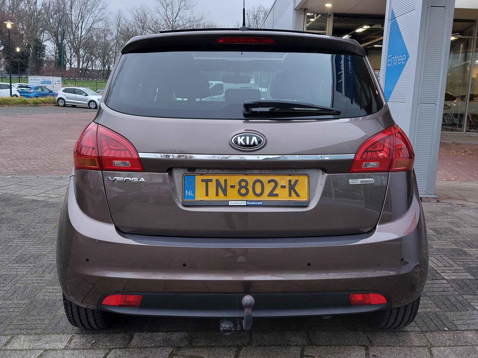 Kia Venga 1.4 CVVT 90pk Edition | 1ste Eigenaar | Navi | Clima | Cruise | Panorama Schuifdak | Pdc+Camera | Licht+Regensensor | Mistlampen | Privacy Glass | 16''lm | Trekhaak - 6/48