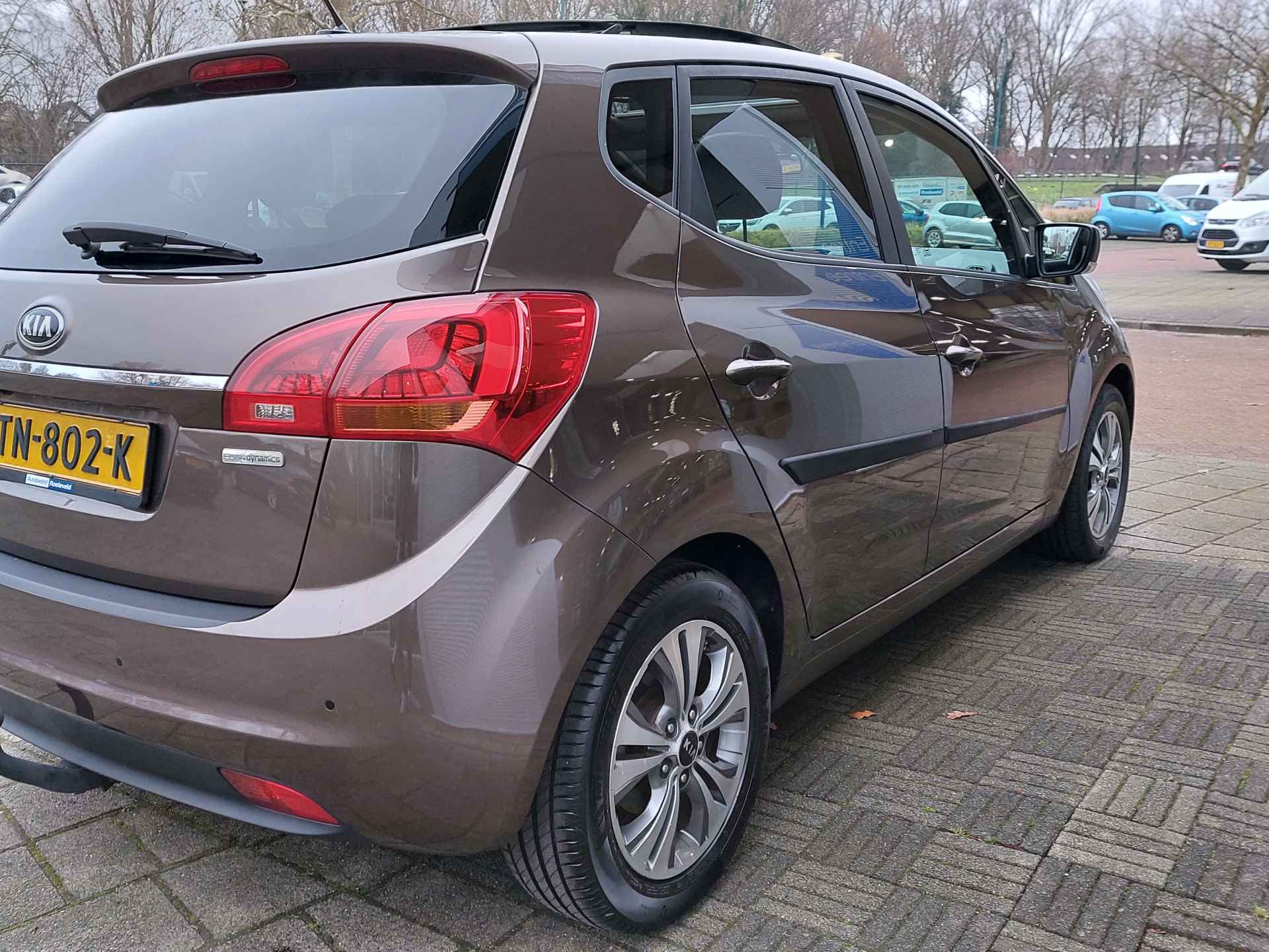 Kia Venga 1.4 CVVT 90pk Edition | 1ste Eigenaar | Navi | Clima | Cruise | Panorama Schuifdak | Pdc+Camera | Licht+Regensensor | Mistlampen | Privacy Glass | 16''lm | Trekhaak - 42/48