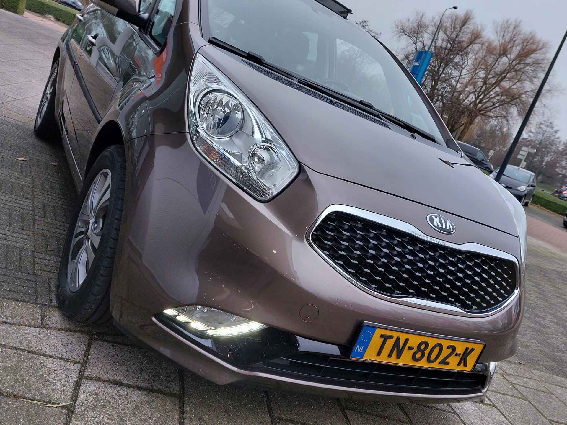 Kia Venga 1.4 CVVT 90pk Edition | 1ste Eigenaar | Navi | Clima | Cruise | Panorama Schuifdak | Pdc+Camera | Licht+Regensensor | Mistlampen | Privacy Glass | 16''lm | Trekhaak - 43/48