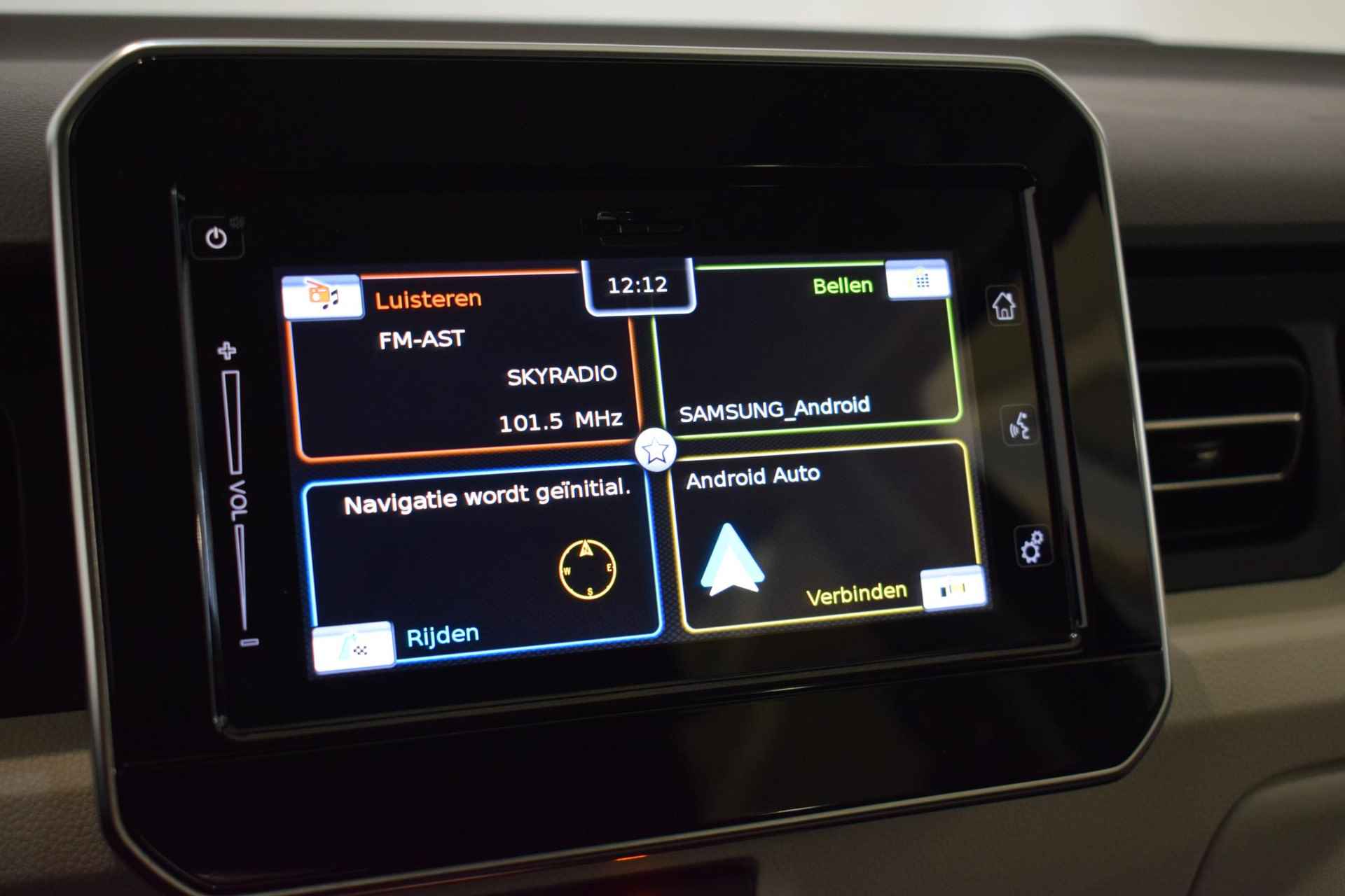 Suzuki Ignis 1.2 Stijl | Achteruitrijcamera | Stoelverwarming | Keyless-entry | Navigatie | Automatische regen/licht sensor | Elektrische + verwarmare zijspiegels | Apple Carplay/Android auto | Cruise control | - 27/45