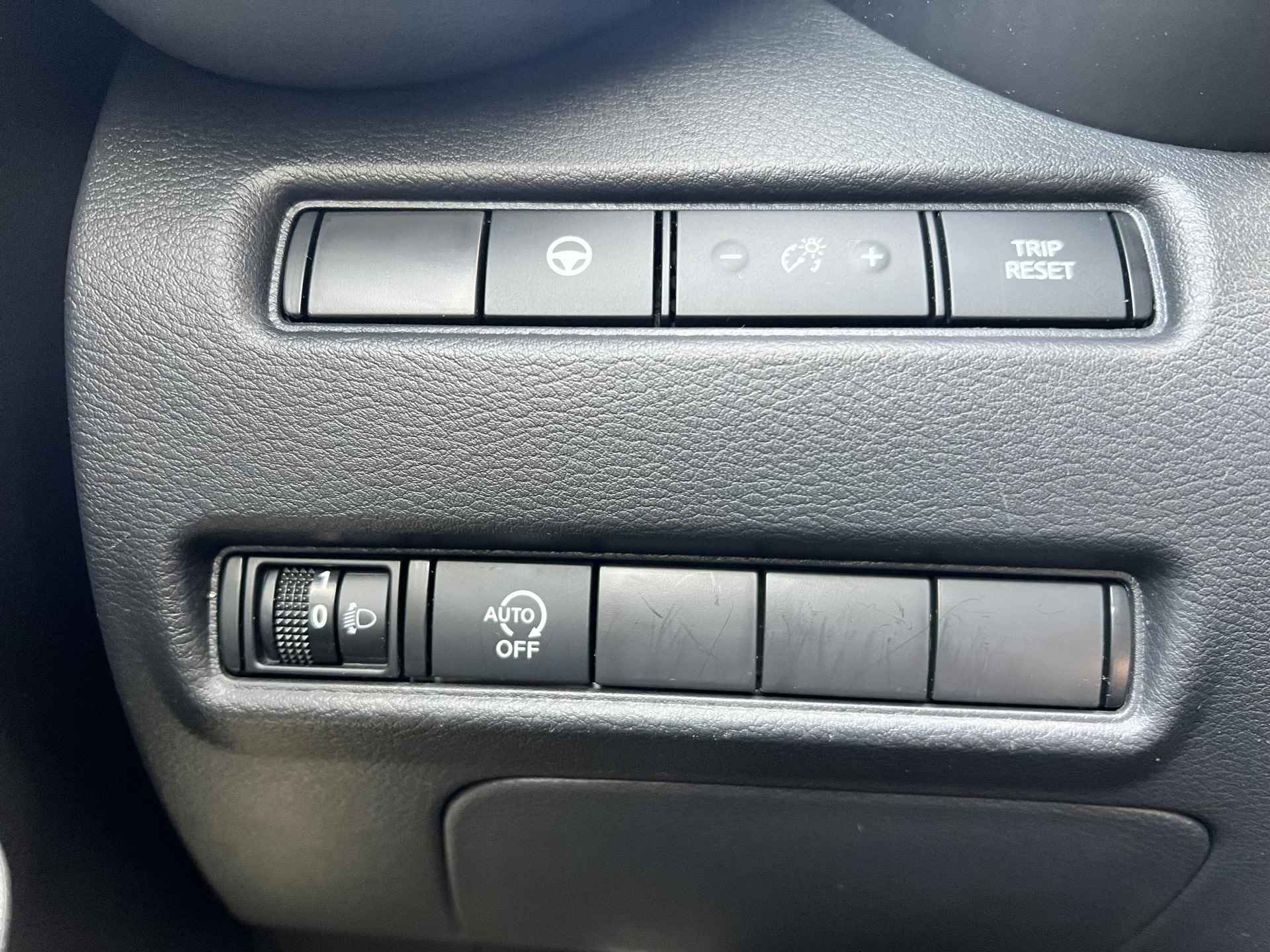 Nissan Juke 1.0 DIG-T Tekna | Met onderhoudscontract tot 01-2026 | 360 camera | ProPilot |  Keyless entry/start | Navi | Stoelverwarming | BOSE geluidsinstallatie | Sensoren voor + achter - 21/40