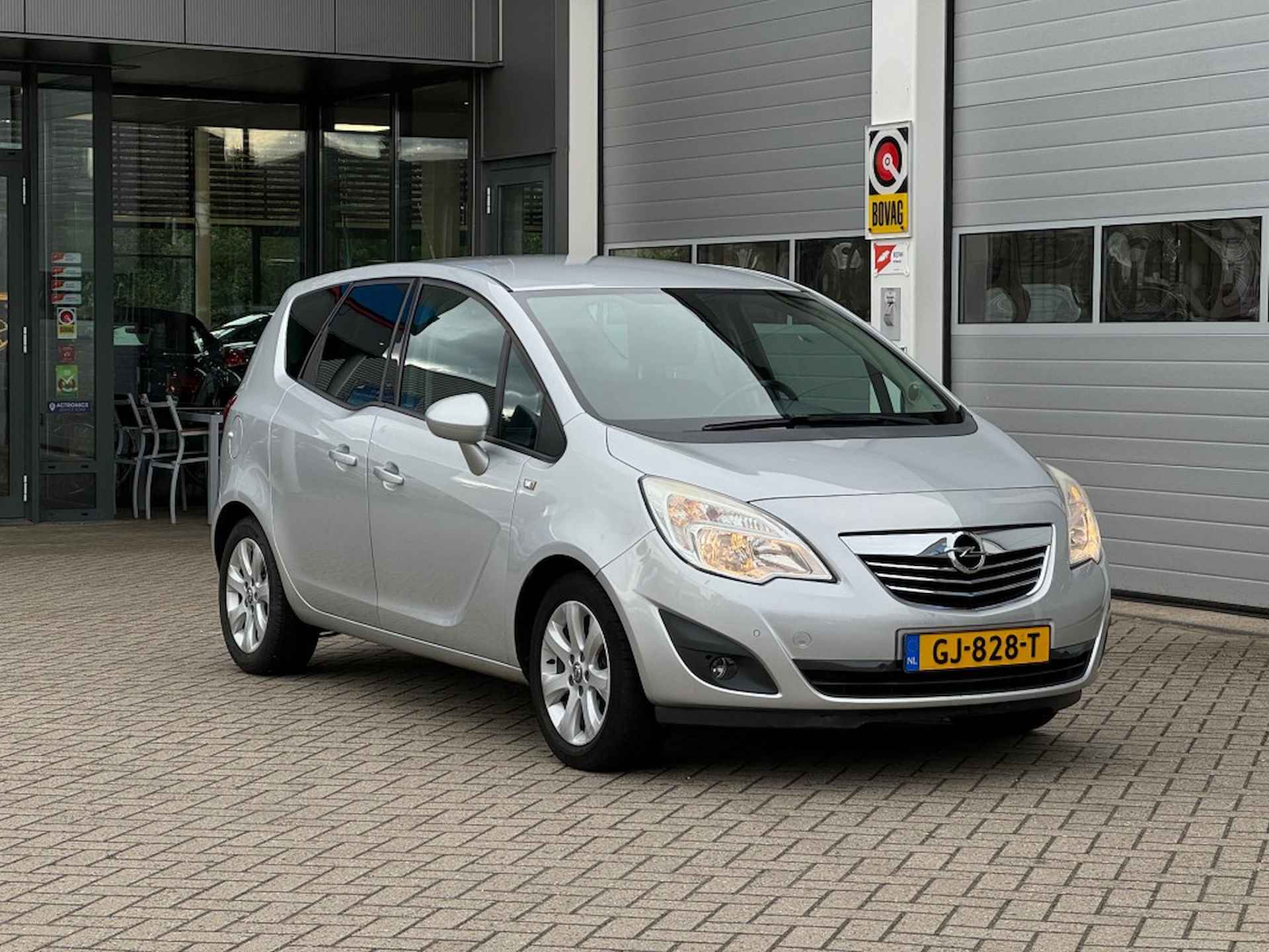 OPEL Meriva 1.4 Turbo 120Pk Cosmo Airco Cruise - 14/19