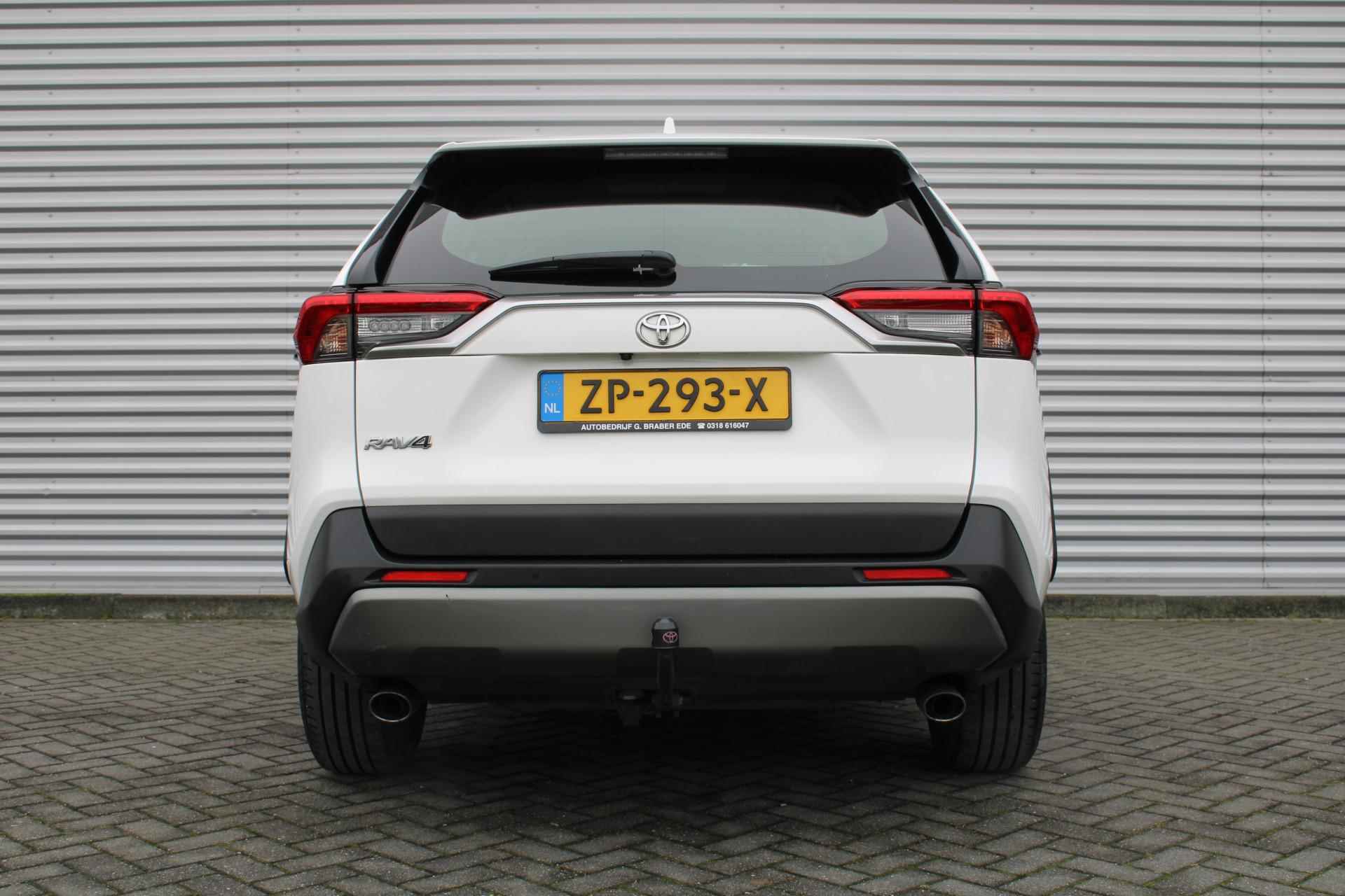 Toyota RAV4 2.0 VVT-iE Active | PDC | Adap. Cruise | Camera | 17" LM | Winterset | - 6/31