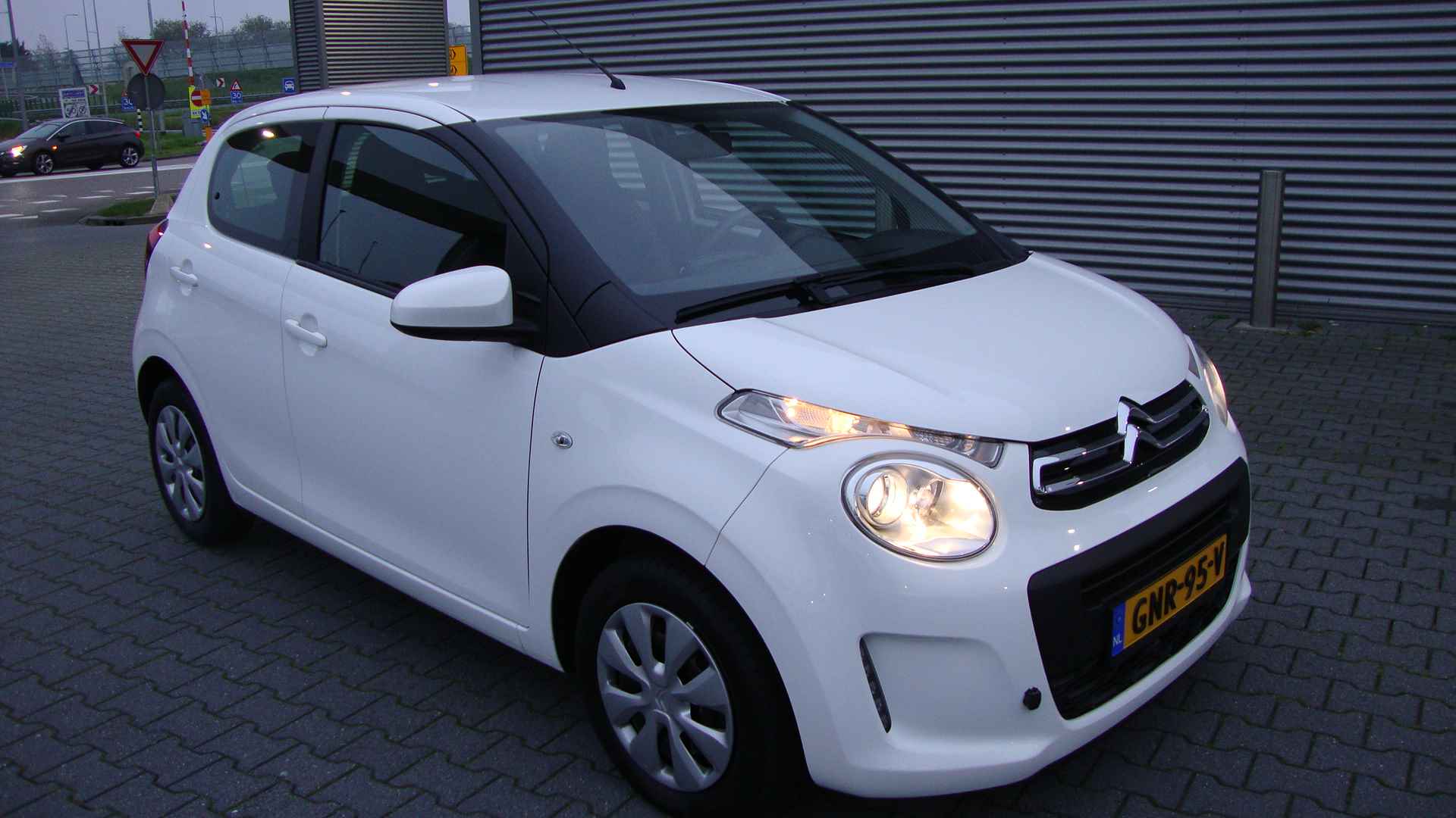 CITROEN C1 1.0 VTi 72PK S&S 5D Feel - 8/14