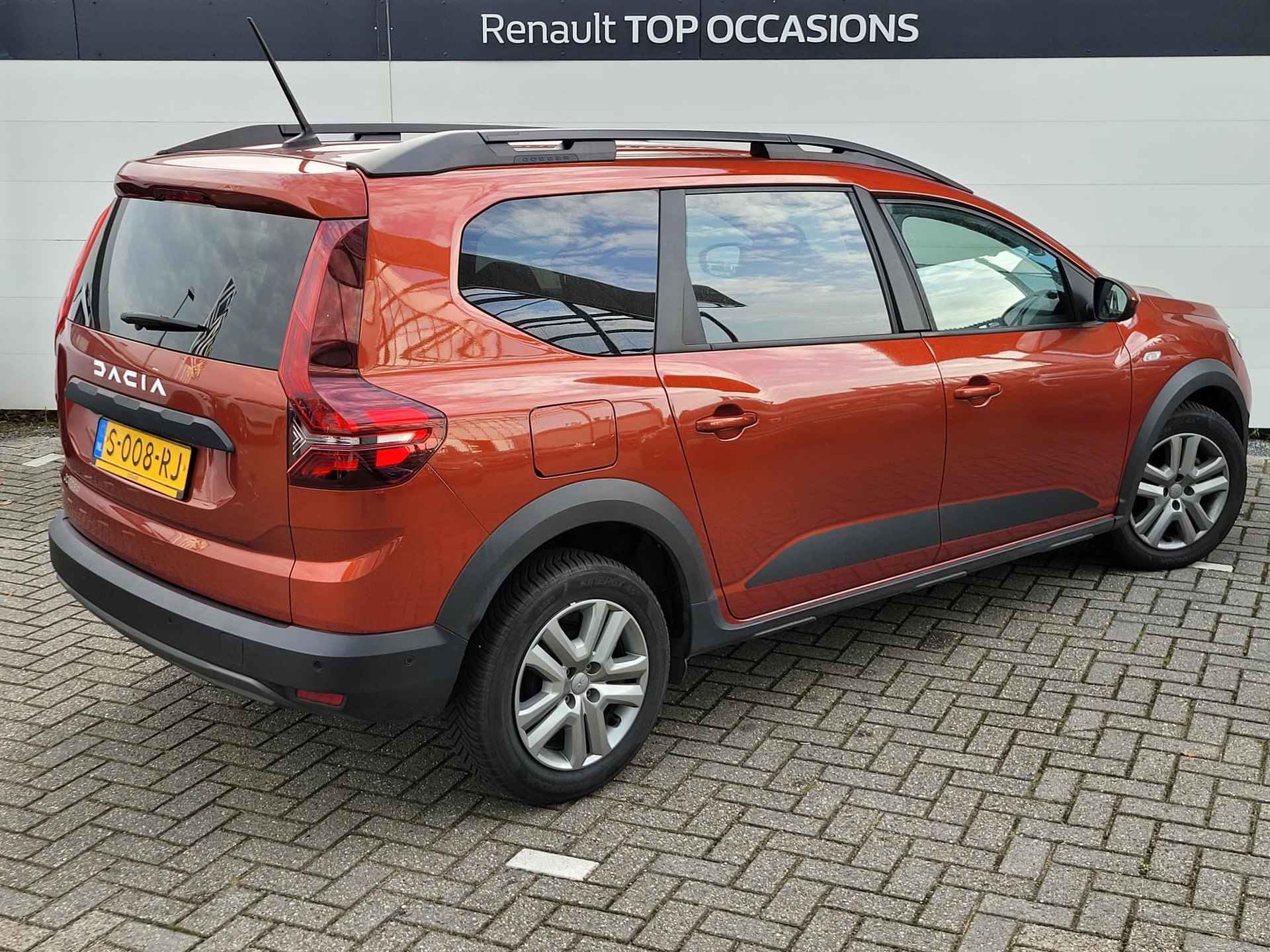 Dacia Jogger 1.0 TCe 110 Expression 7p. | Zeer Ruim | P. Sensoren+Camera | Navi | Clima | Cruise | Historie | NL Auto! - 3/35