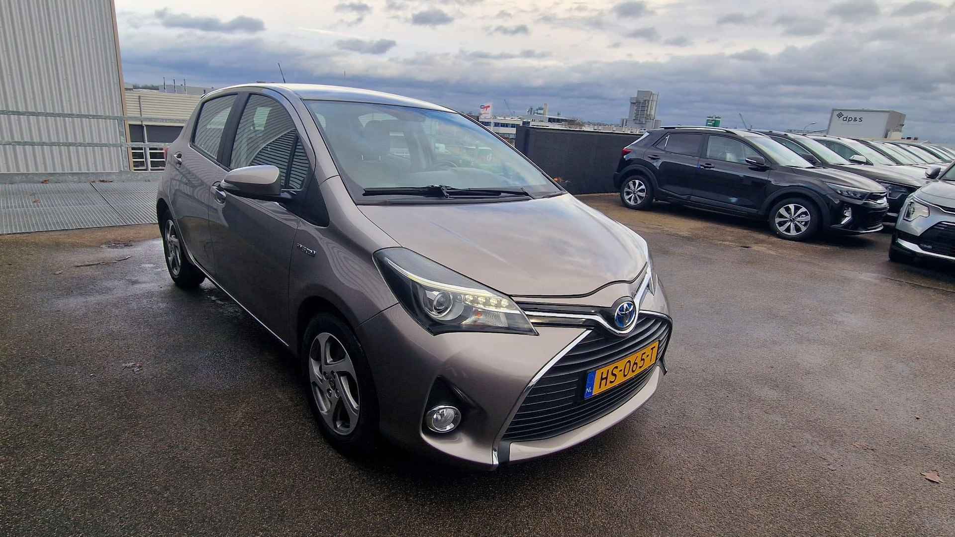 Toyota Yaris 1.5 Hybrid Lease Automaat Navigatie, Smart Key, Achteruitrijcamera, Cruise control, Climate control, Bluetooth - 29/37