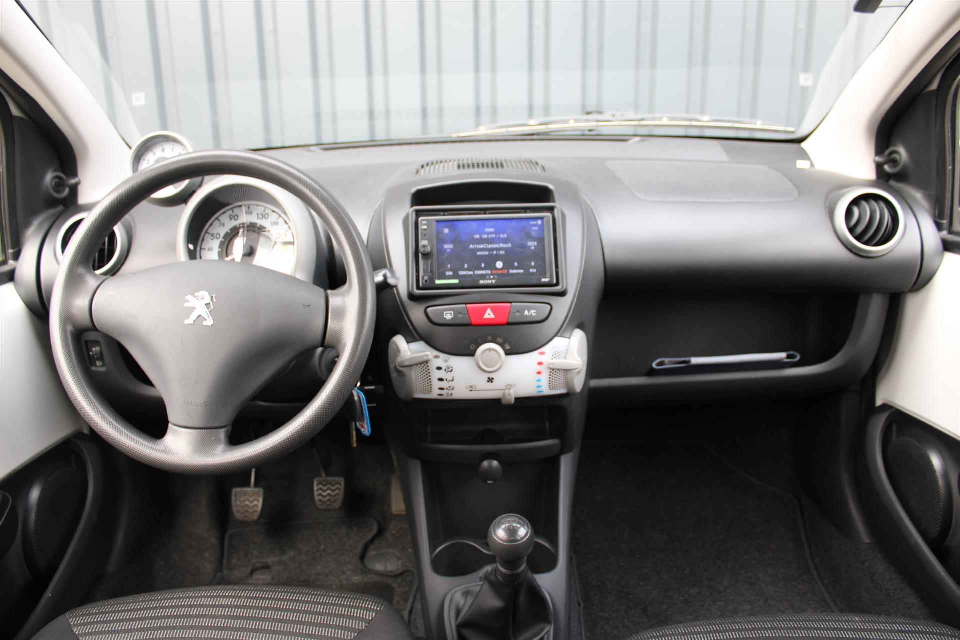 Peugeot 107 1.0 68PK 5D Active  Airco | Carplay | DAB | Bluetooth | JBL Speakers NL Auto NAP - 6/16