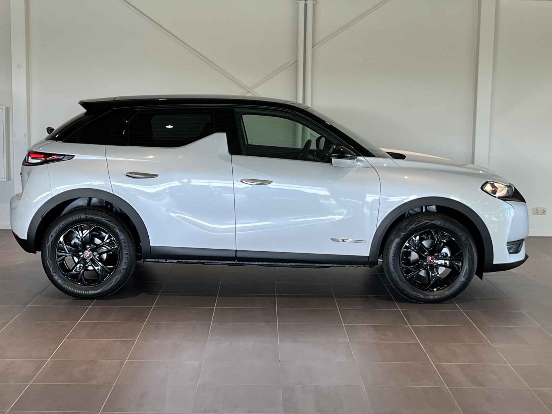 DS 3 Crossback Performance Line | 17¨ Velgen | Keyless Entry | Navigatie | Camera achter | Sensoren voor- en achter | Cruise Control | Apple Carplay & Android Auto - 4/36